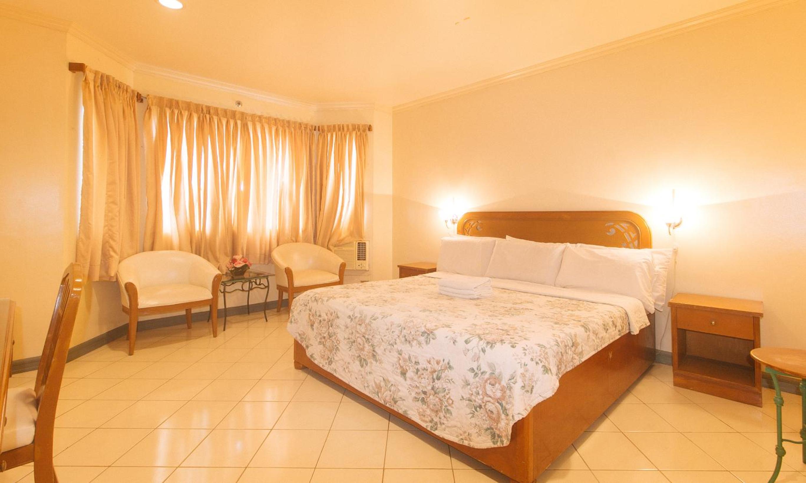Deluxe Room - Photo 1
