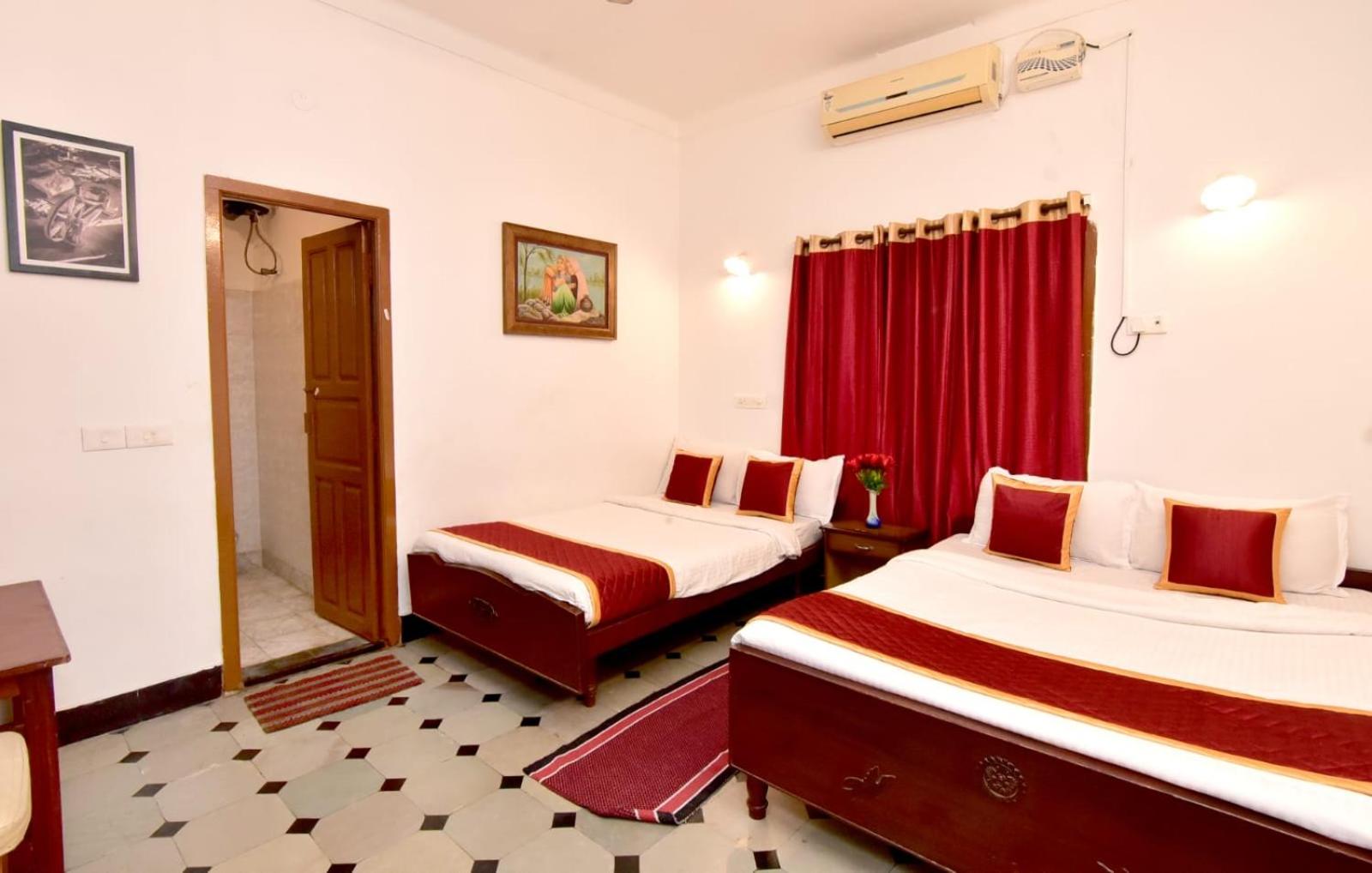 Deluxe Family Suite