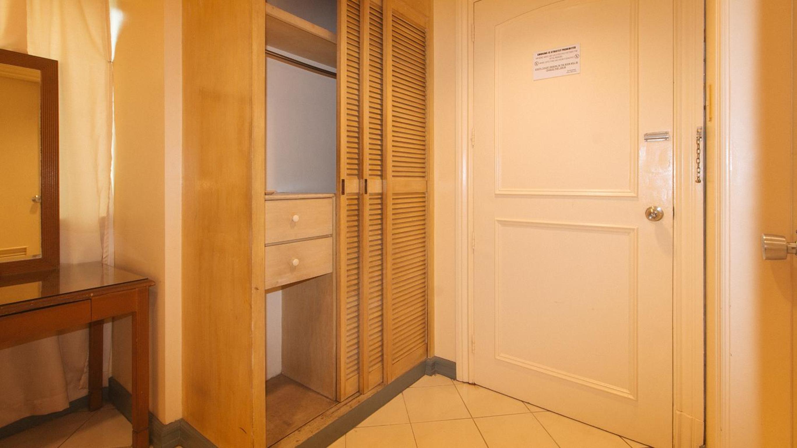 Standard Double Room - Photo 12