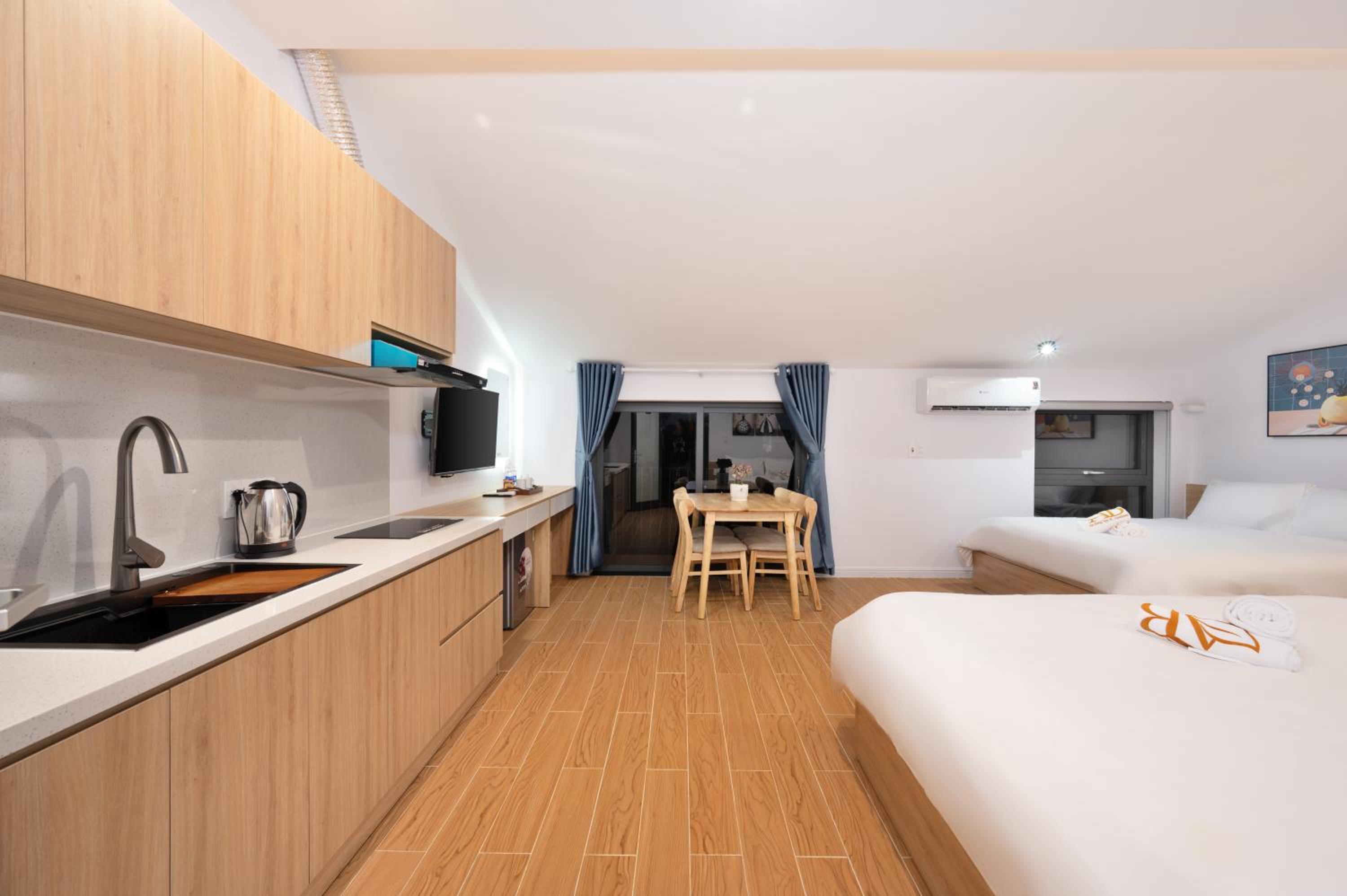 Double or Twin Room with Balcony
