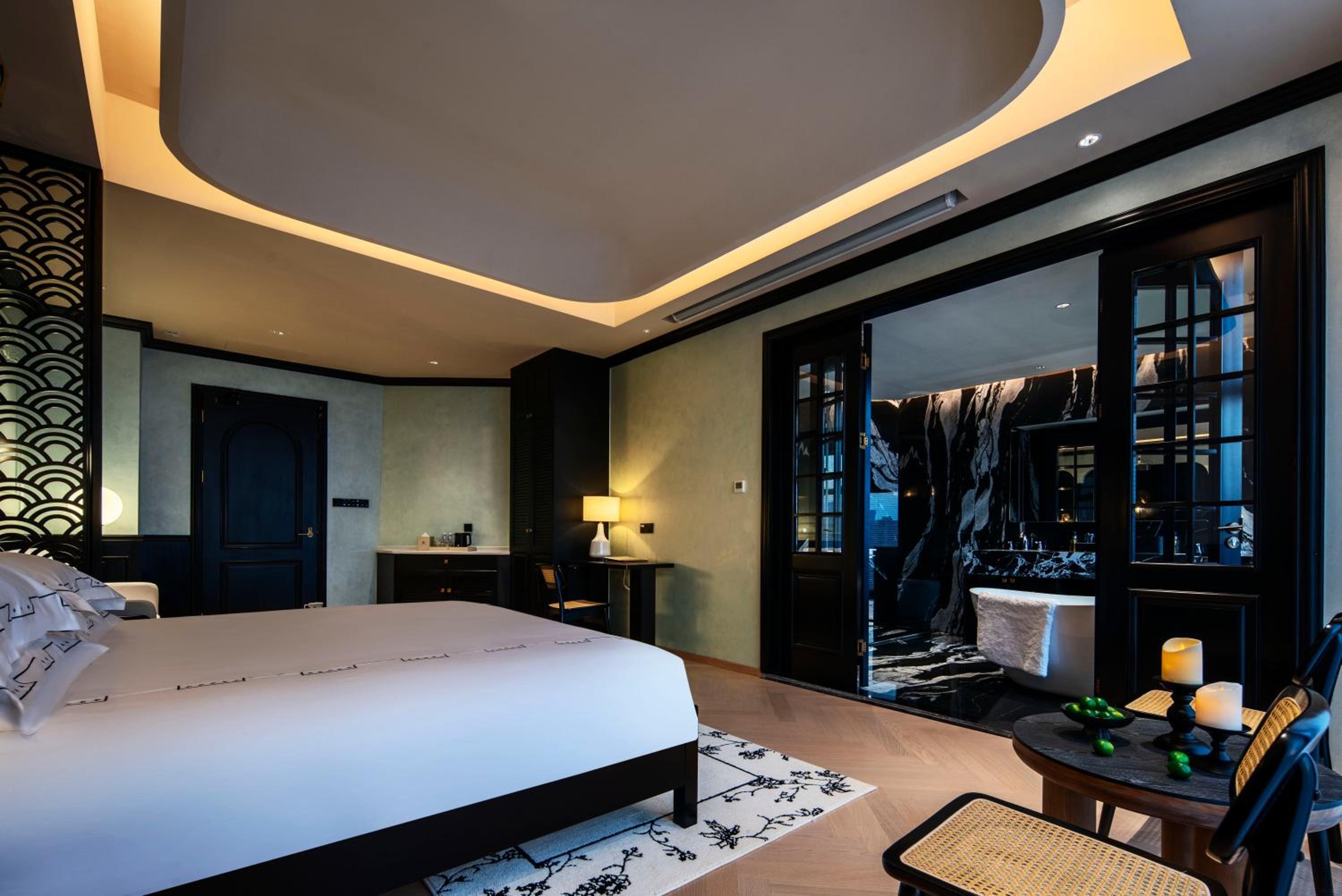 Executive Suite photo 2