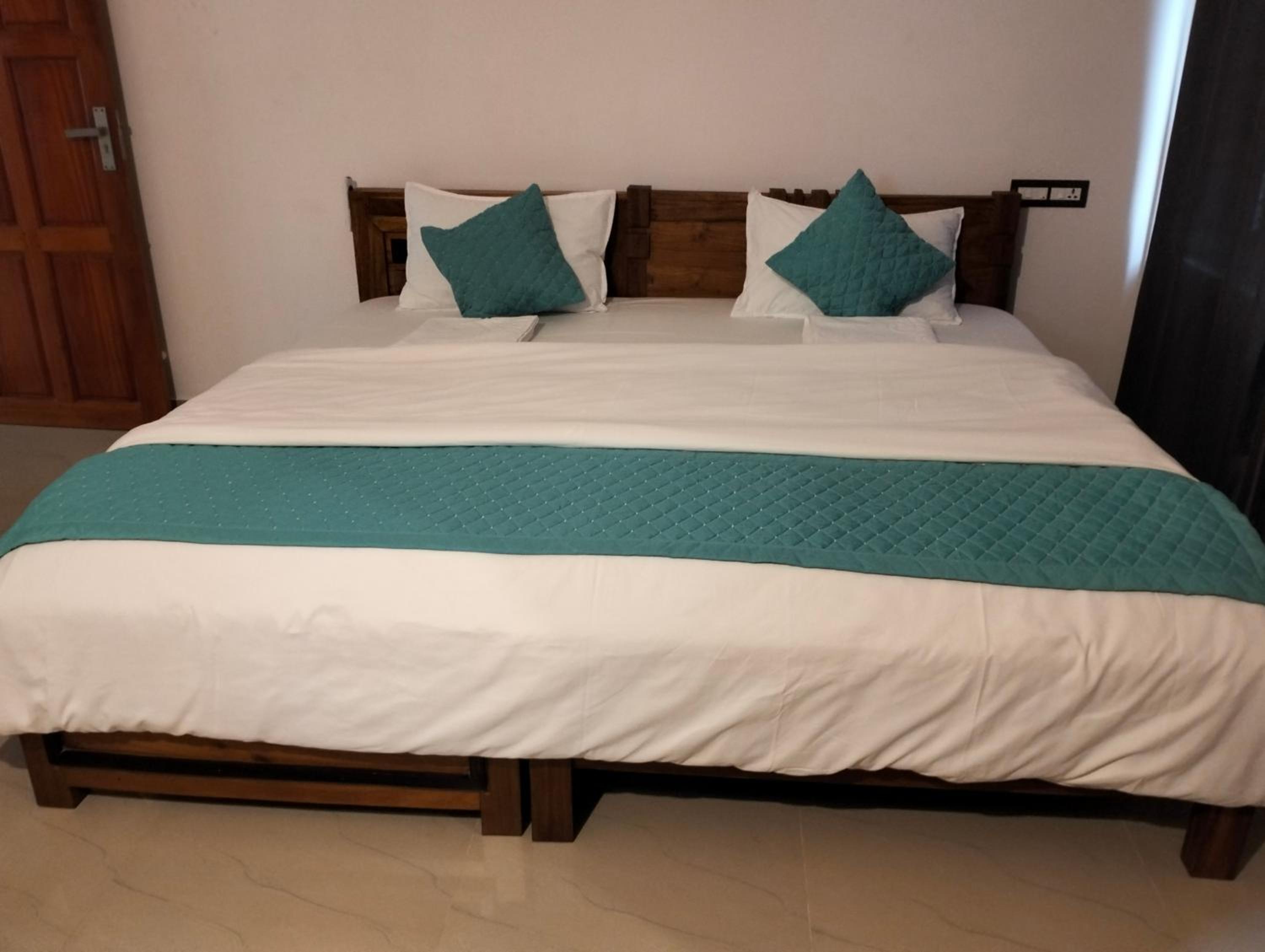 Standard Double or Twin Room with Balcony