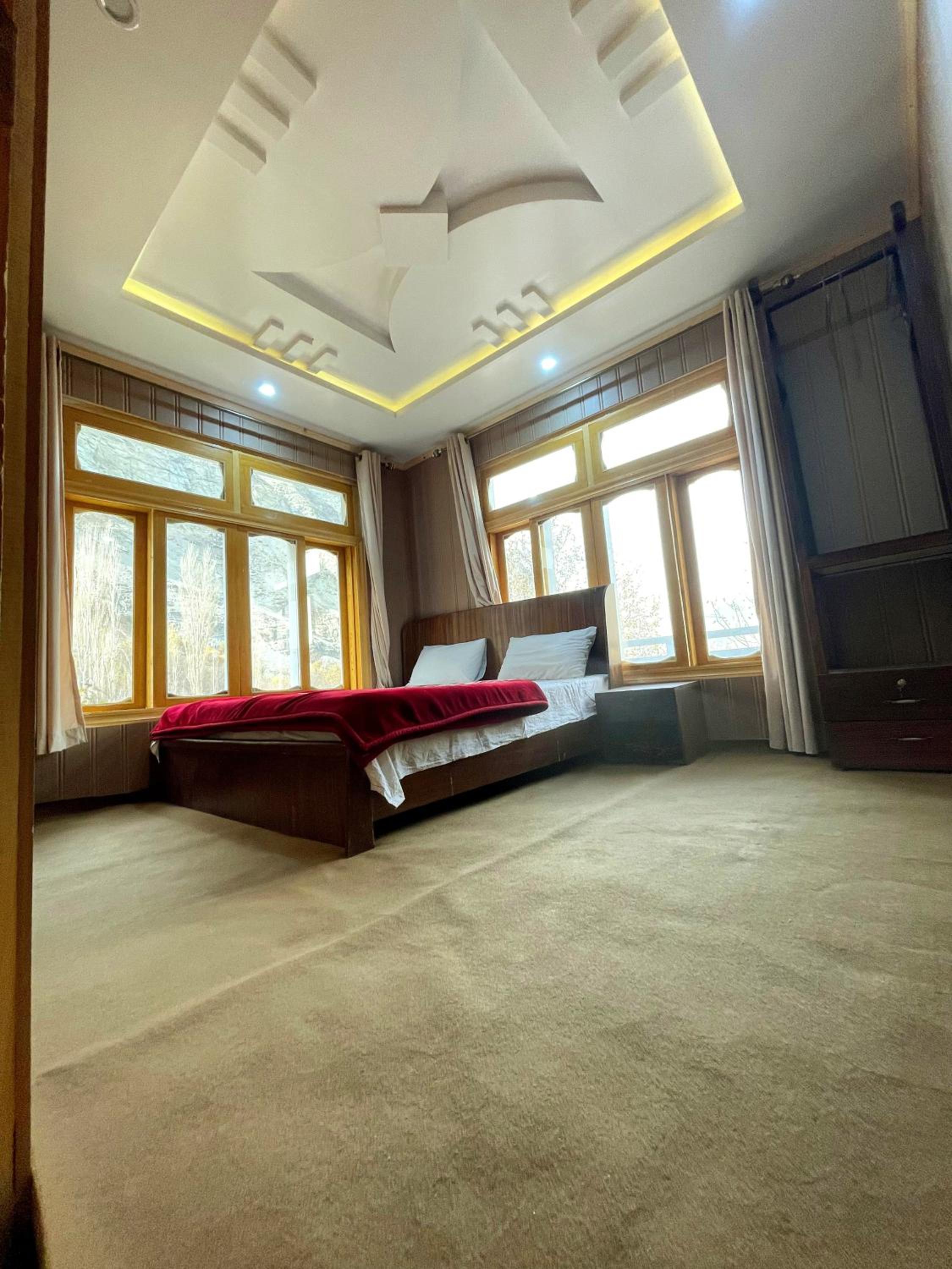 Deluxe Queen Room photo 1