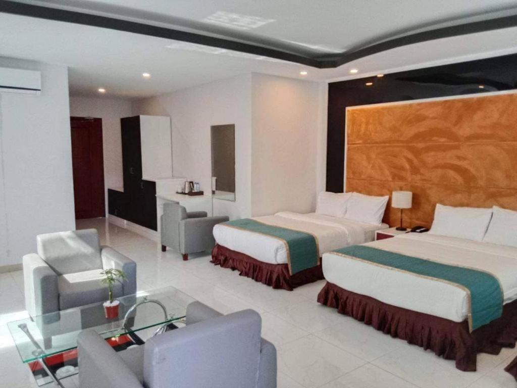 Triple Room