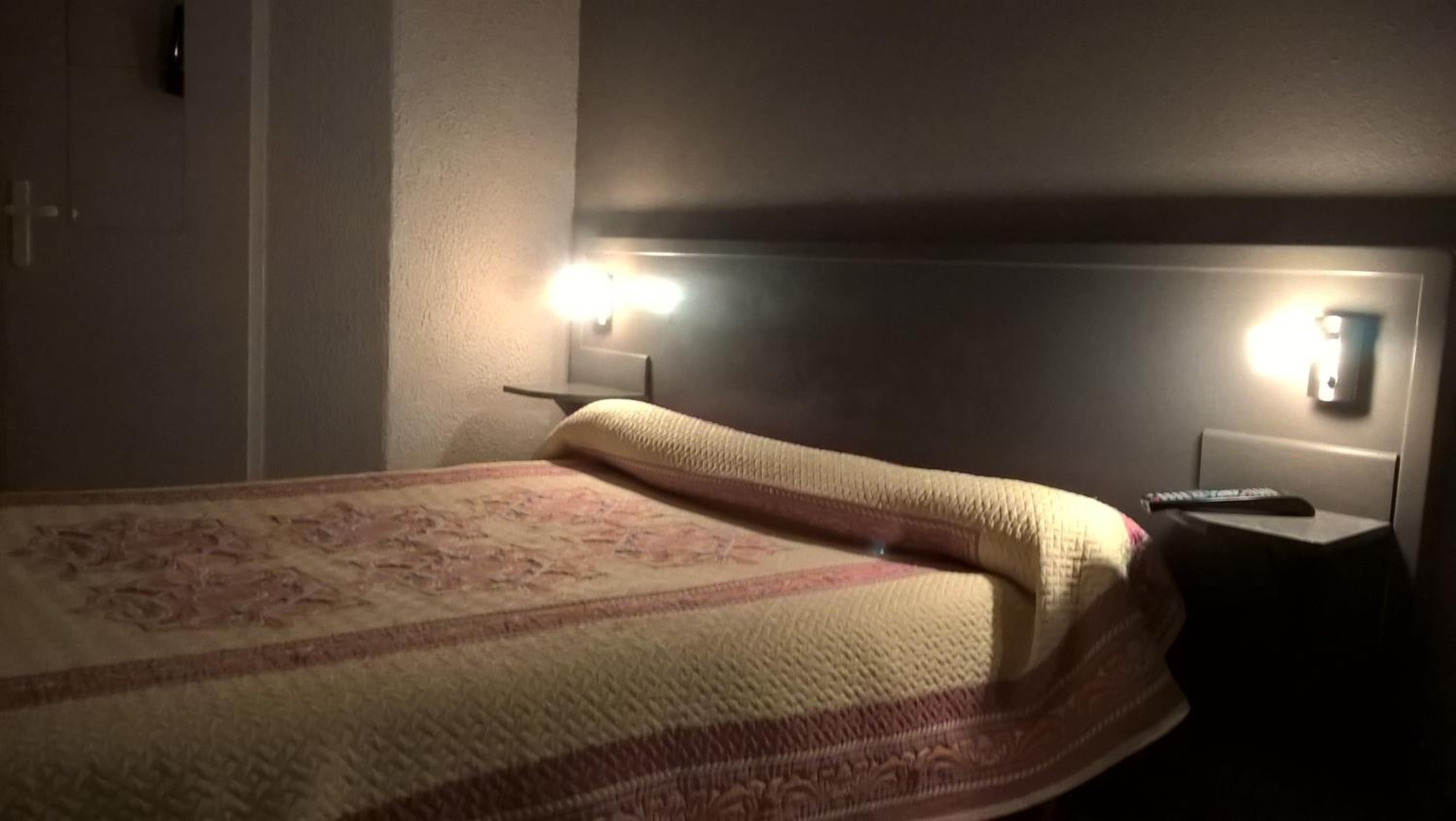 Double Room - Photo 4