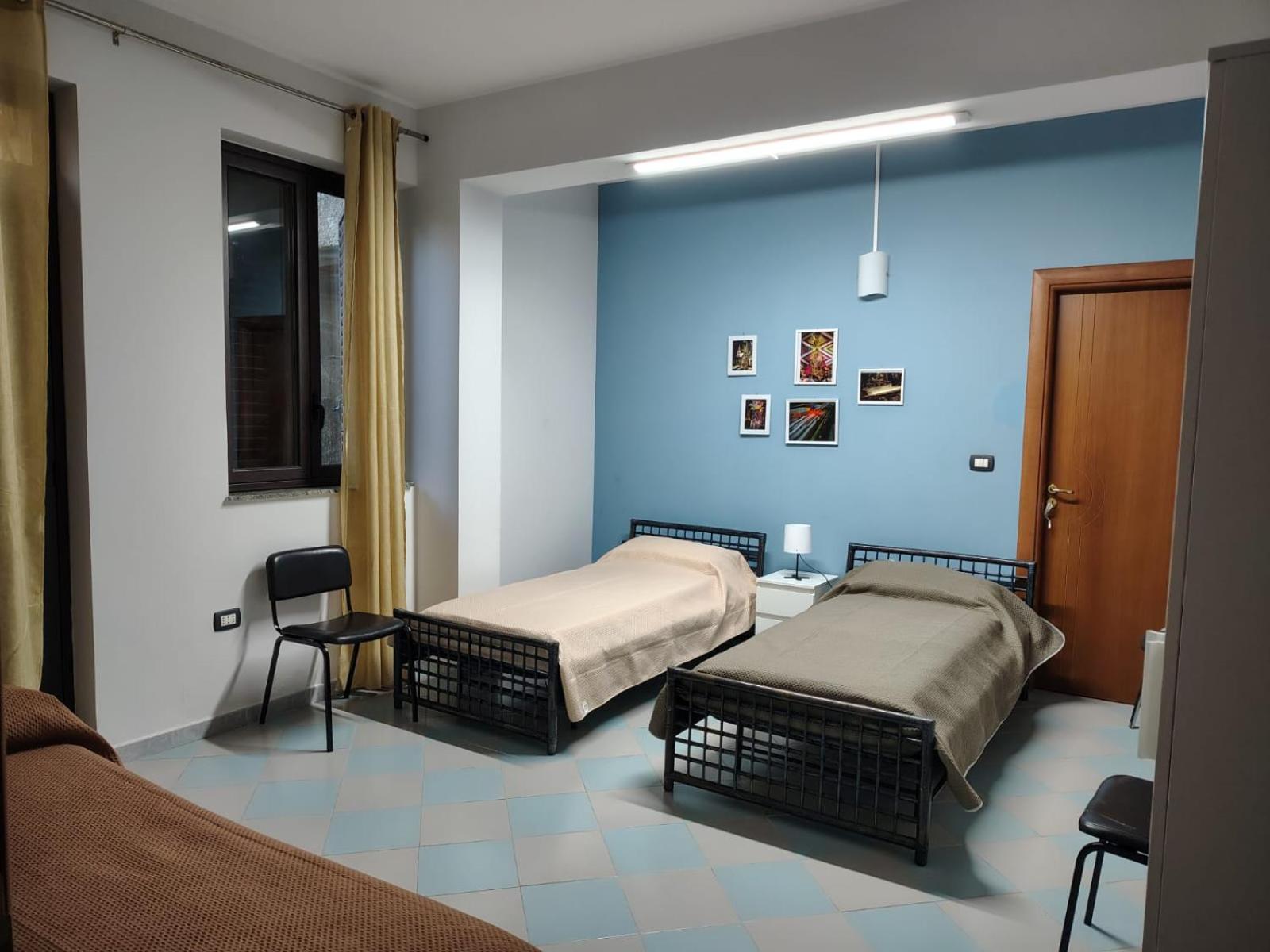 Two-Bedroom Apartment - Photo 4