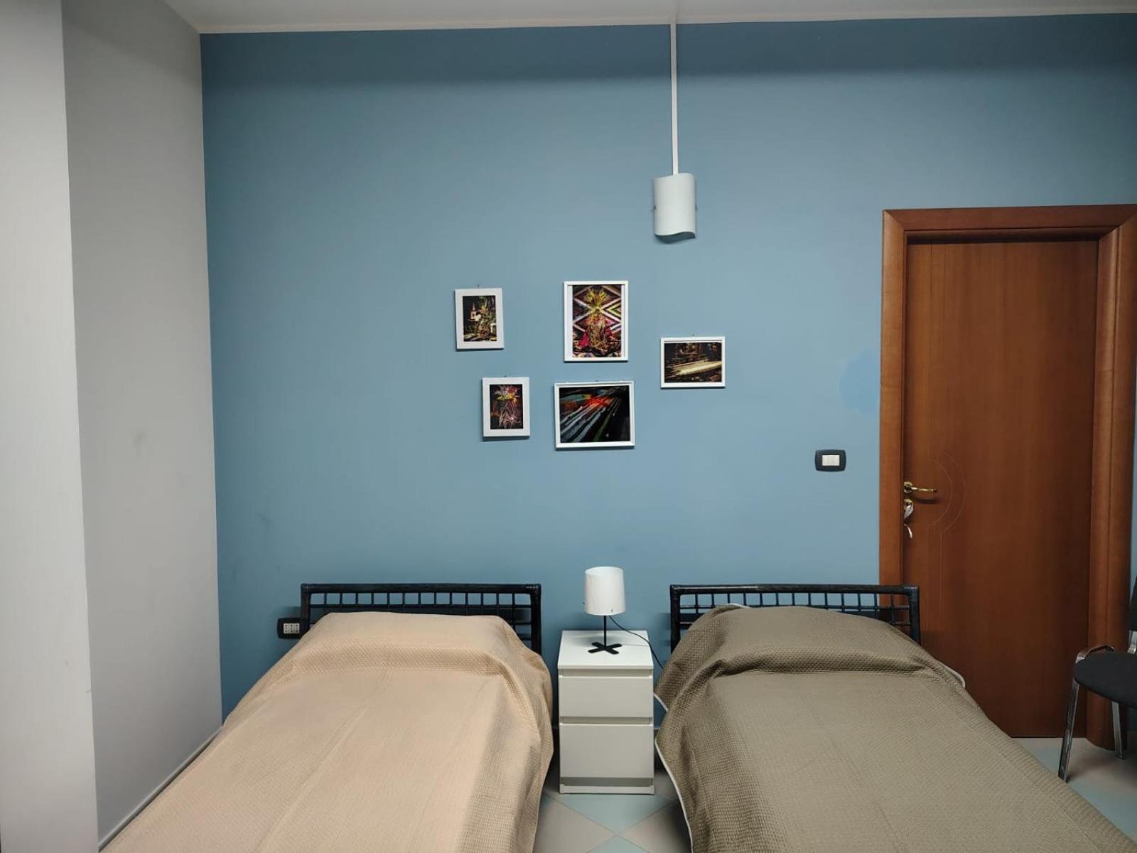 Two-Bedroom Apartment - Photo 2