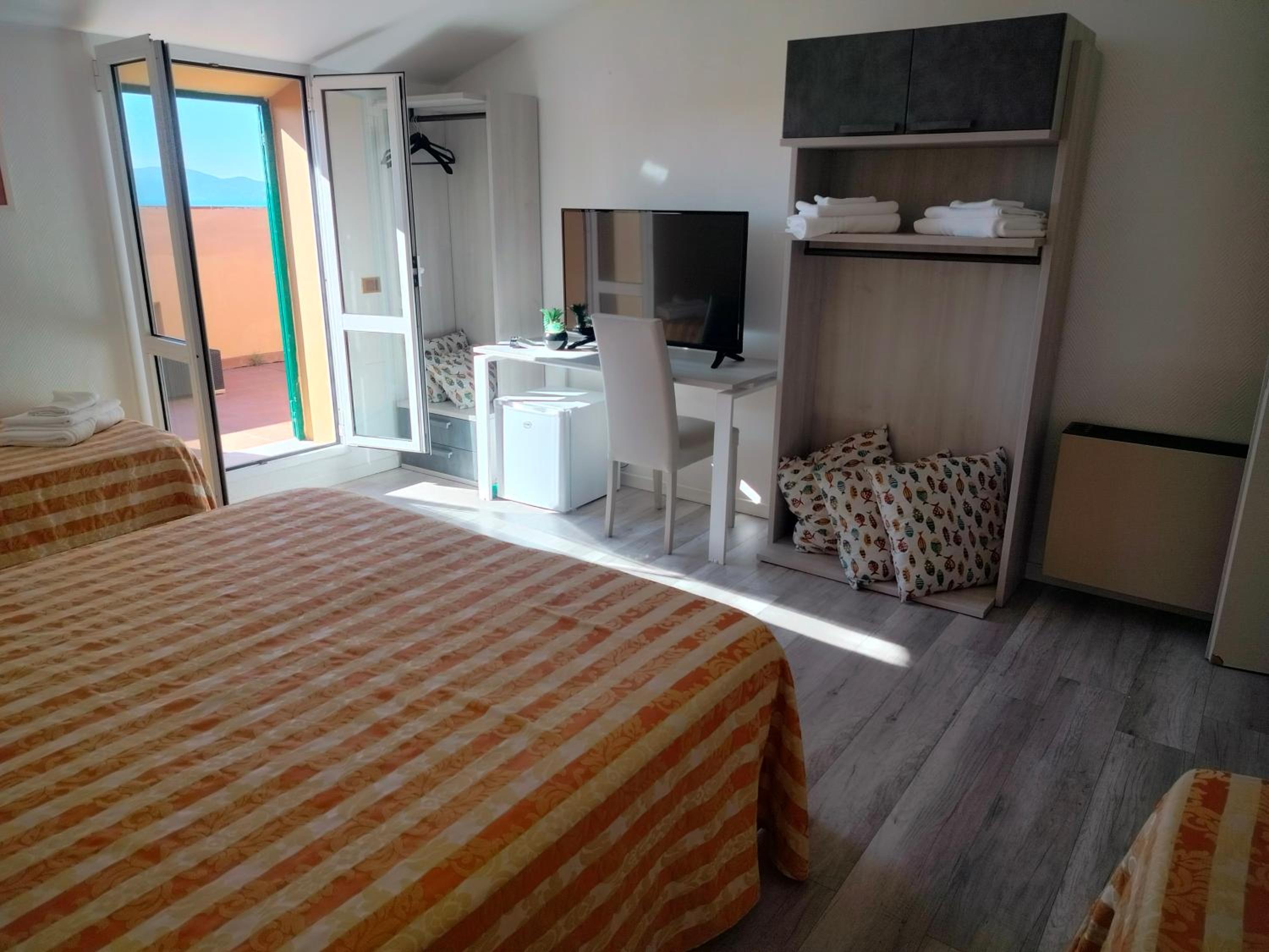 Suite with Terrace photo 3