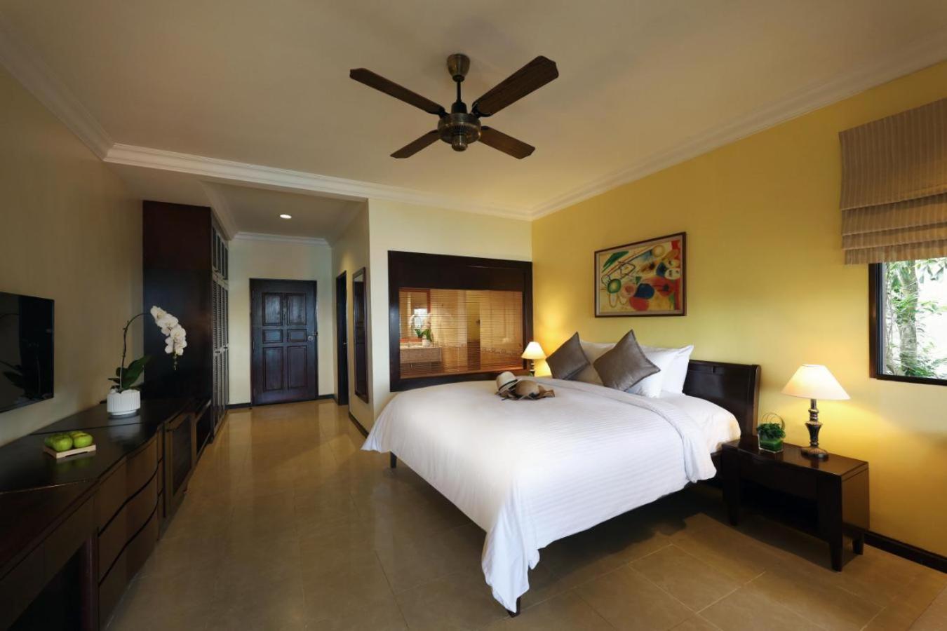 Premier Seaview Chalet - Photo 14