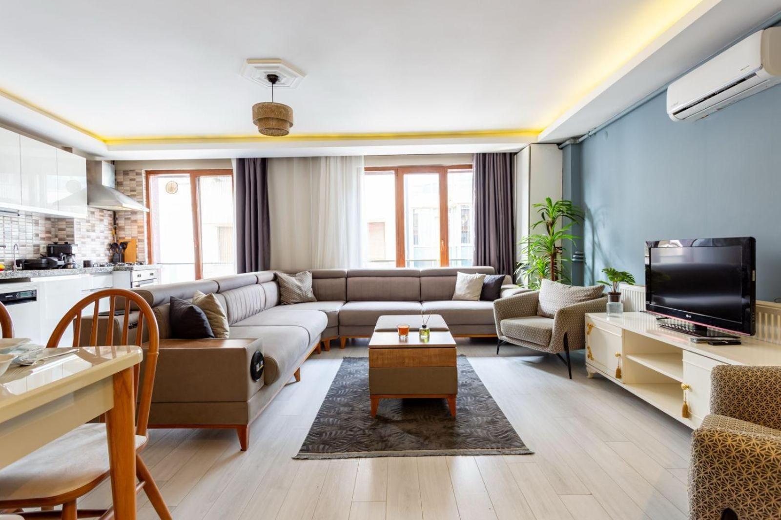 Two-Bedroom Deluxe Apartment With Balcony photo 2