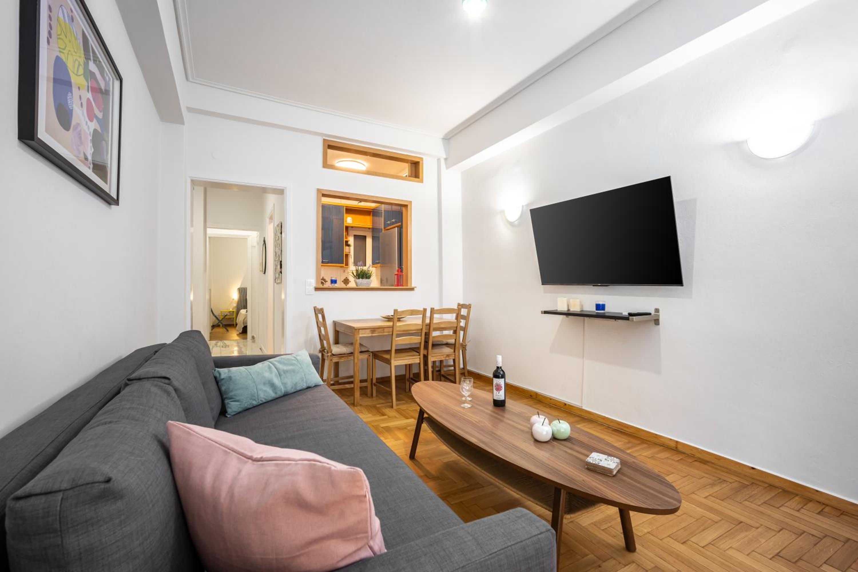 One-Bedroom Apartment