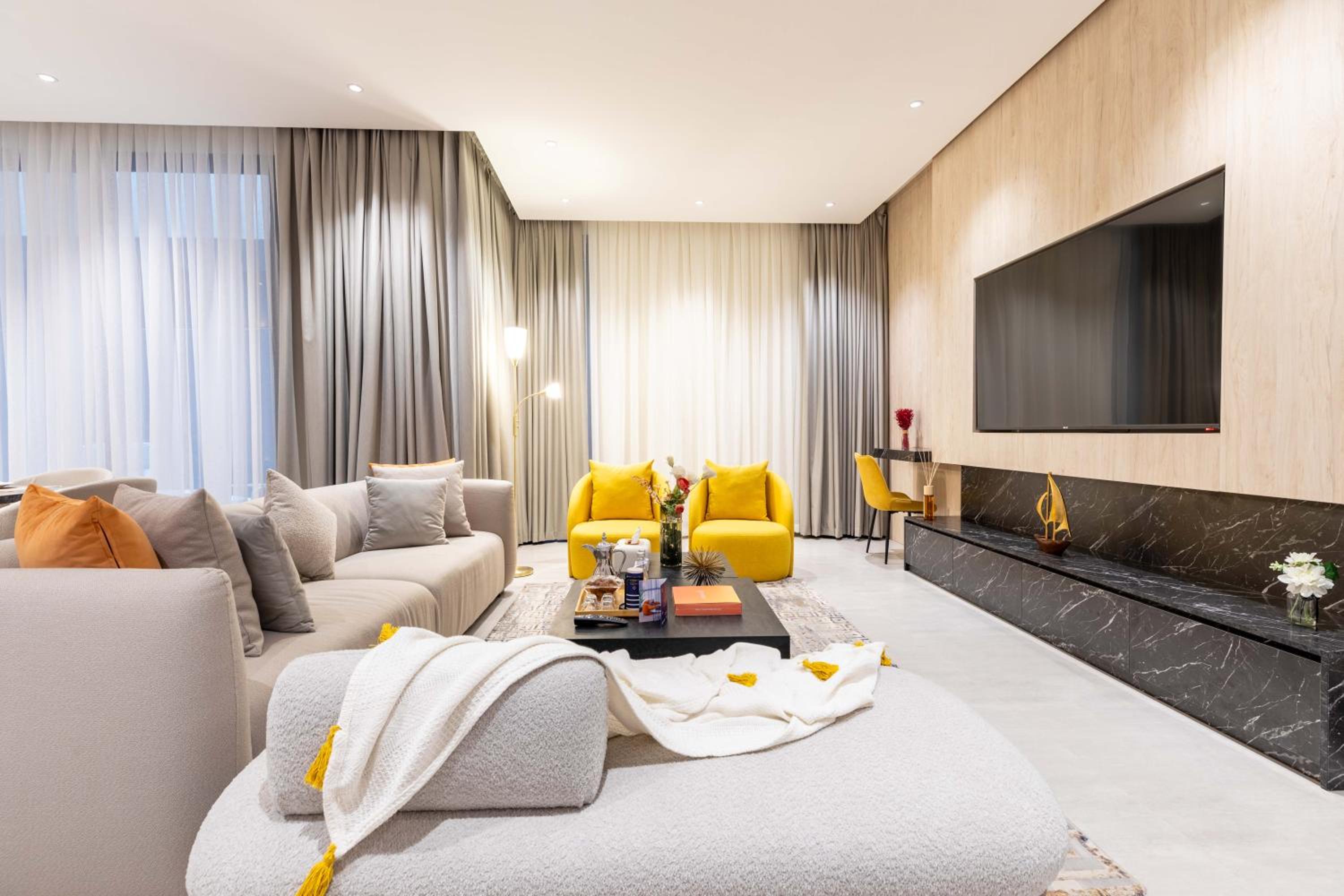 Three-Bedroom Deluxe Apartment