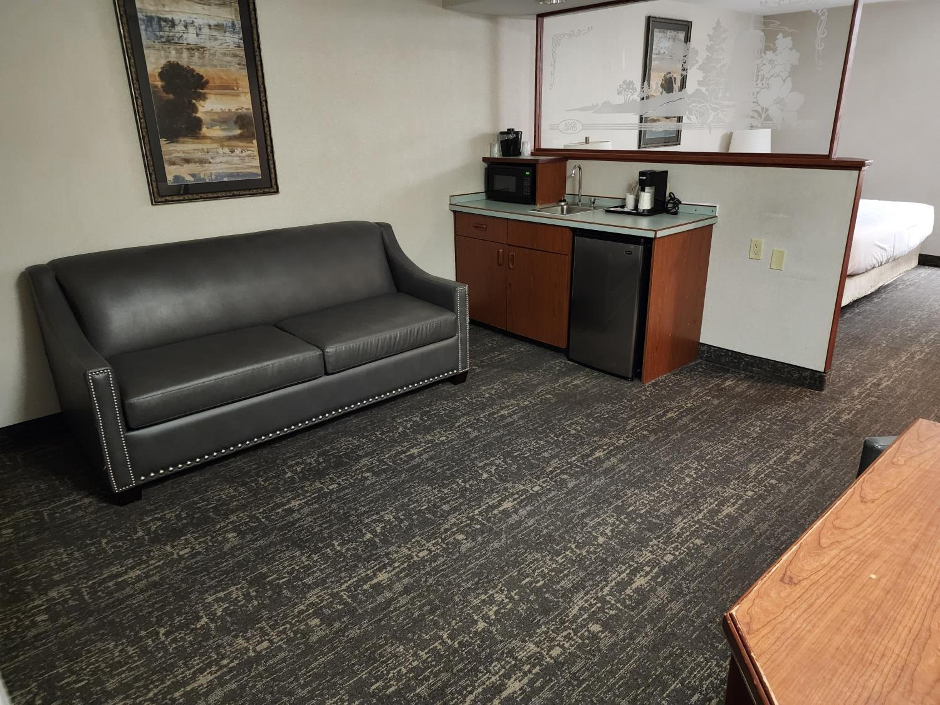 Executive Junior Suite 1 King Bed photo 2