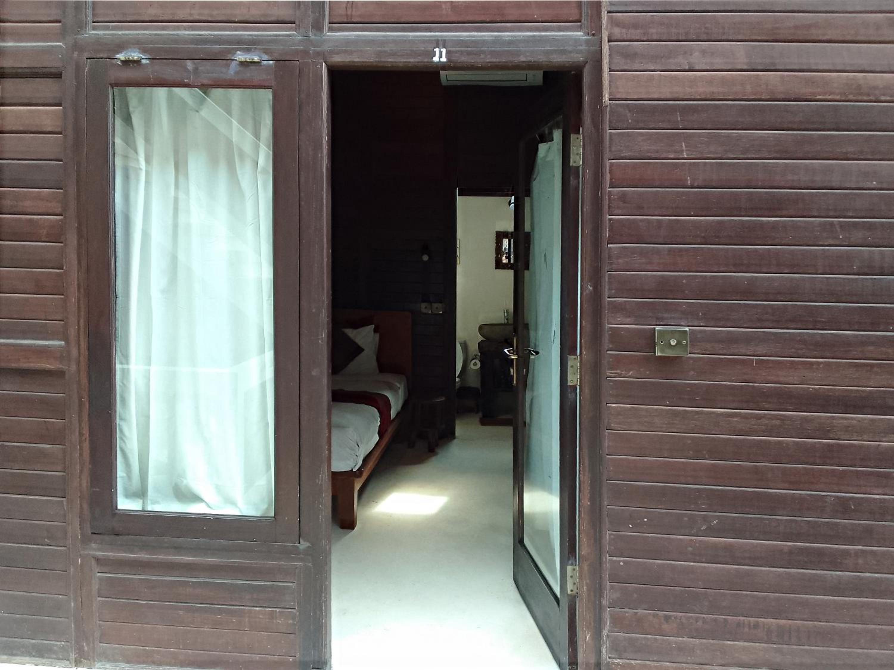 Compact Single Room