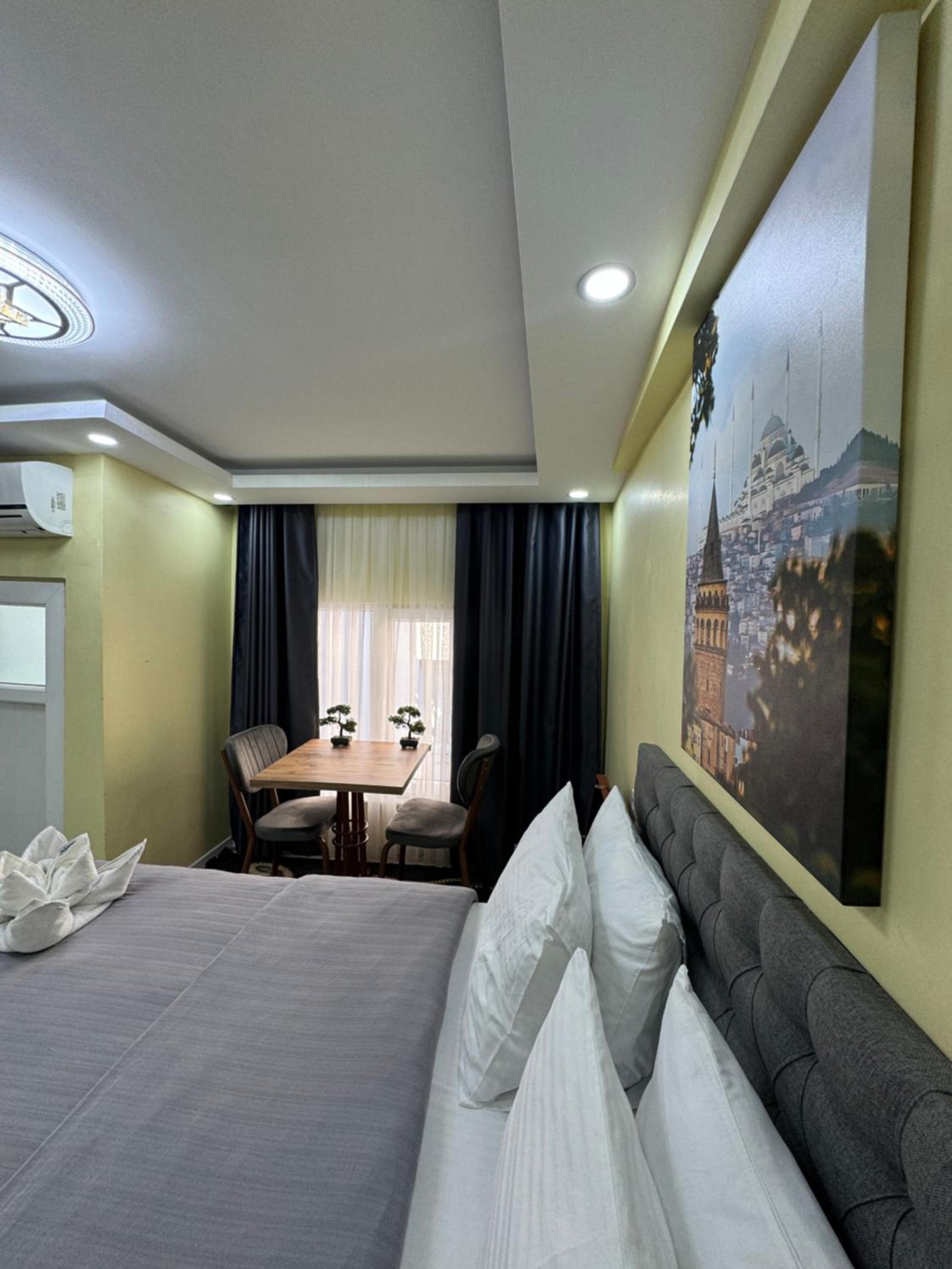 Budget Double Room photo 2