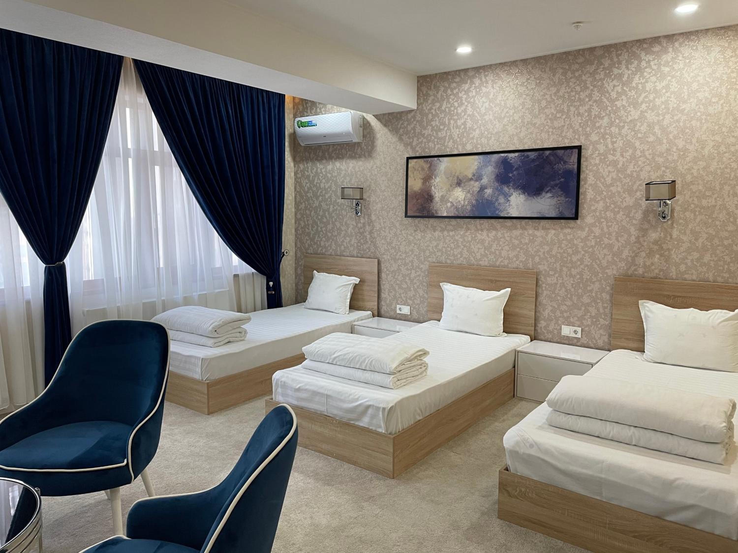 Luxury Triple Room photo 2