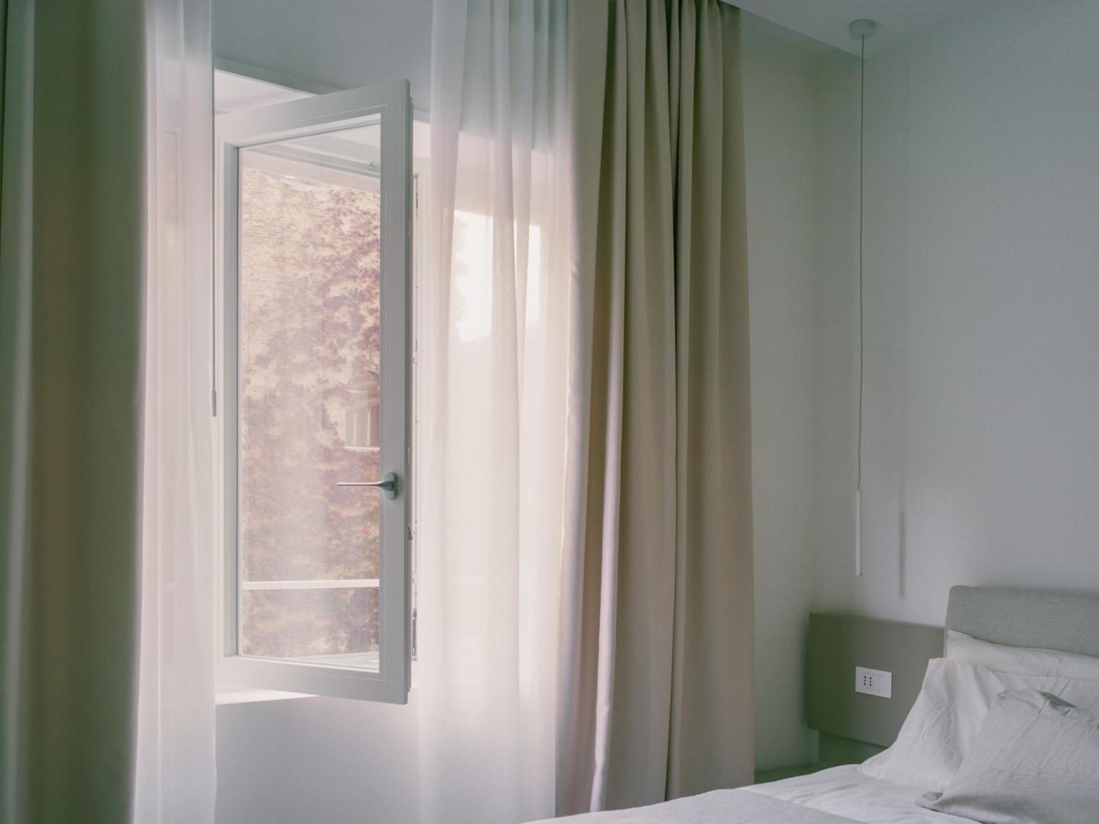 Large Double Room photo 1
