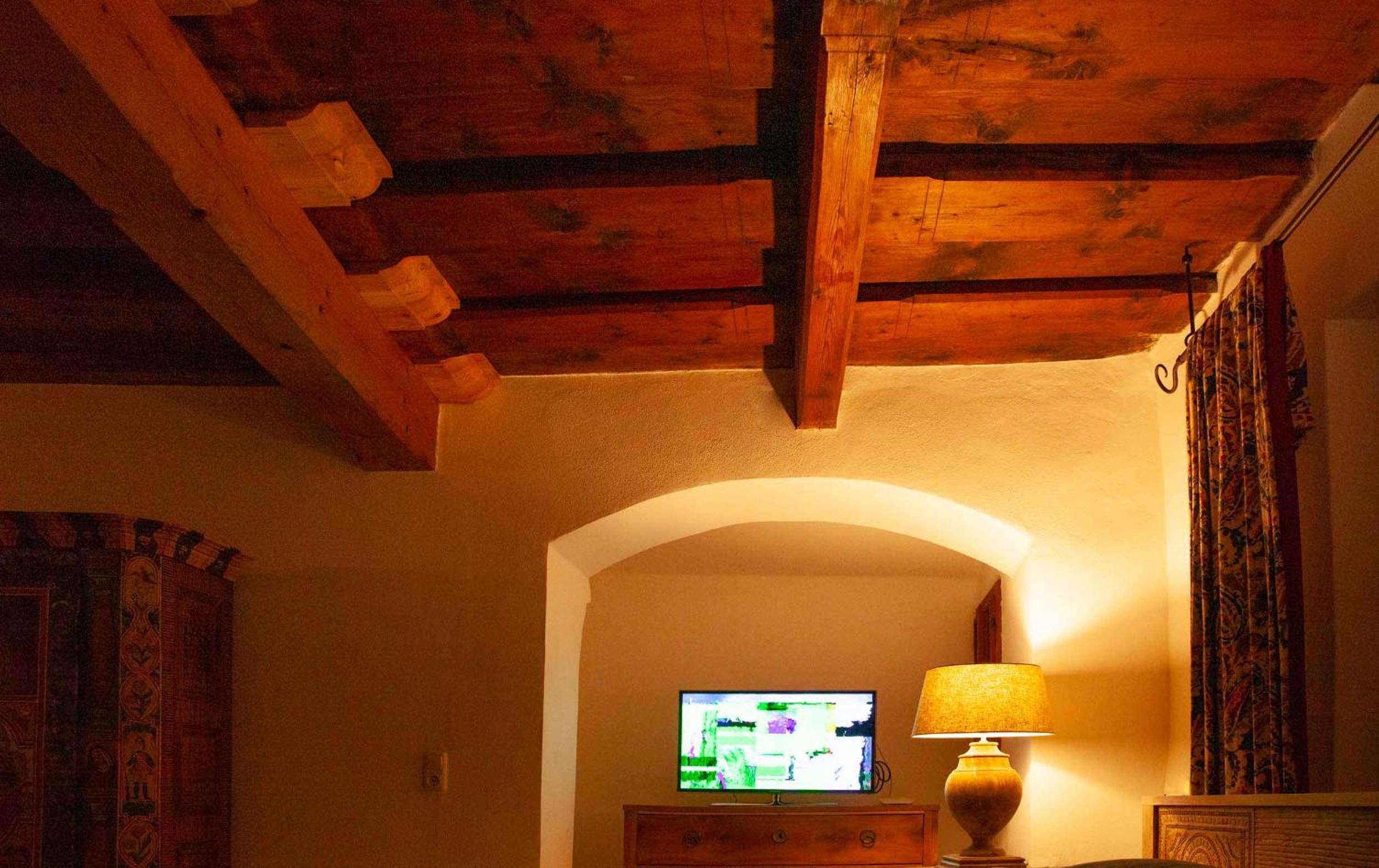 Deluxe Suite - Photo 19