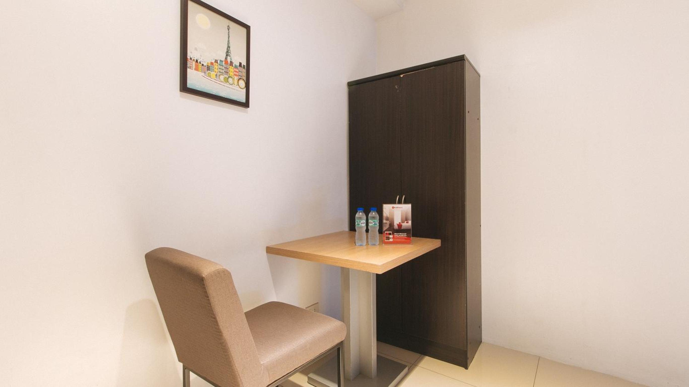 Standard Double Room - Photo 8