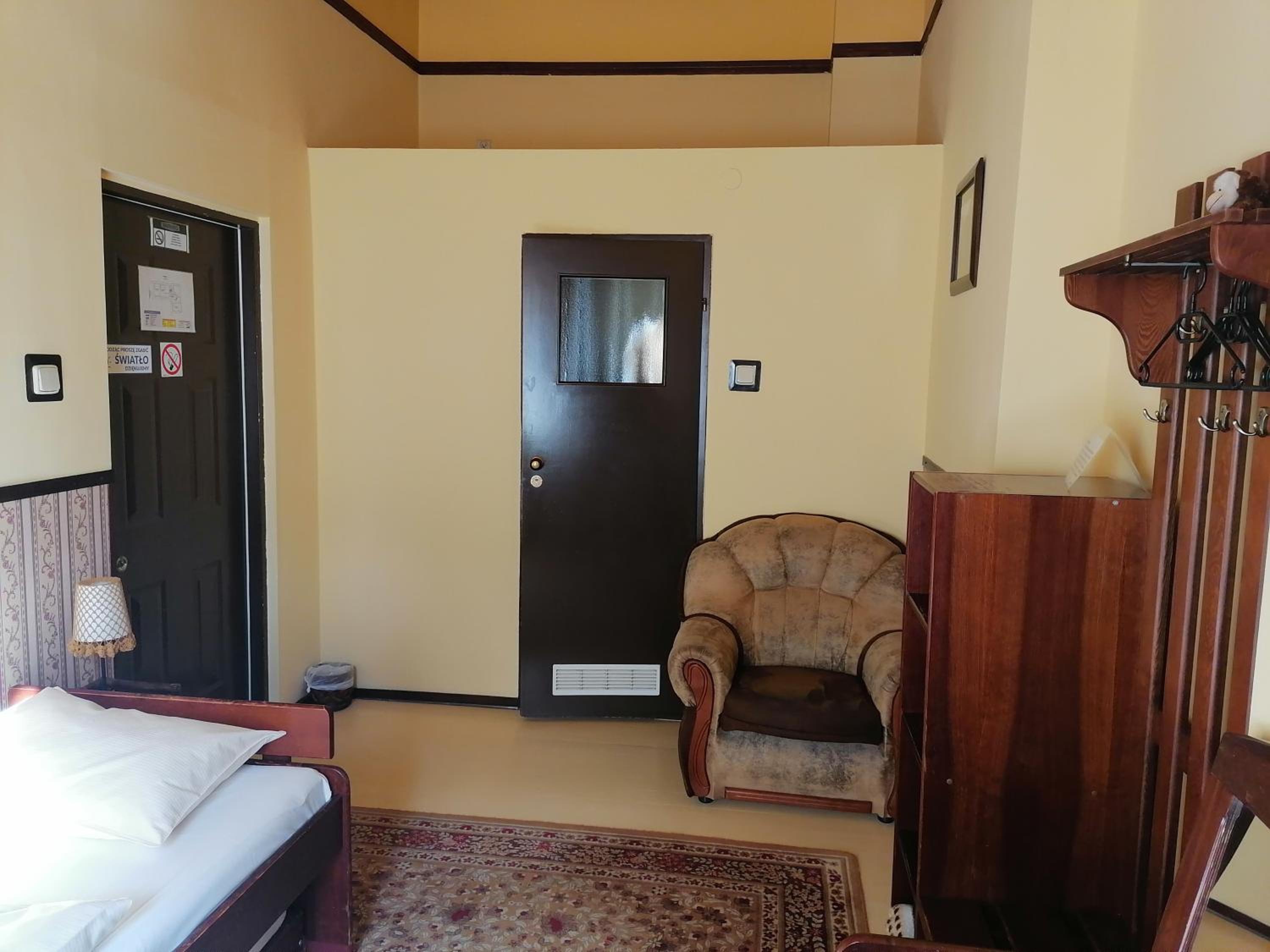 Single Room photo 3