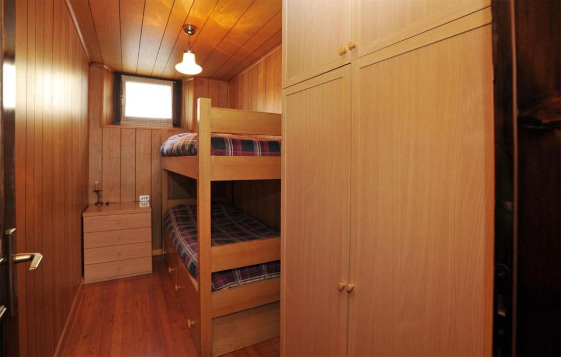 Three-Bedroom Apartment photo 2
