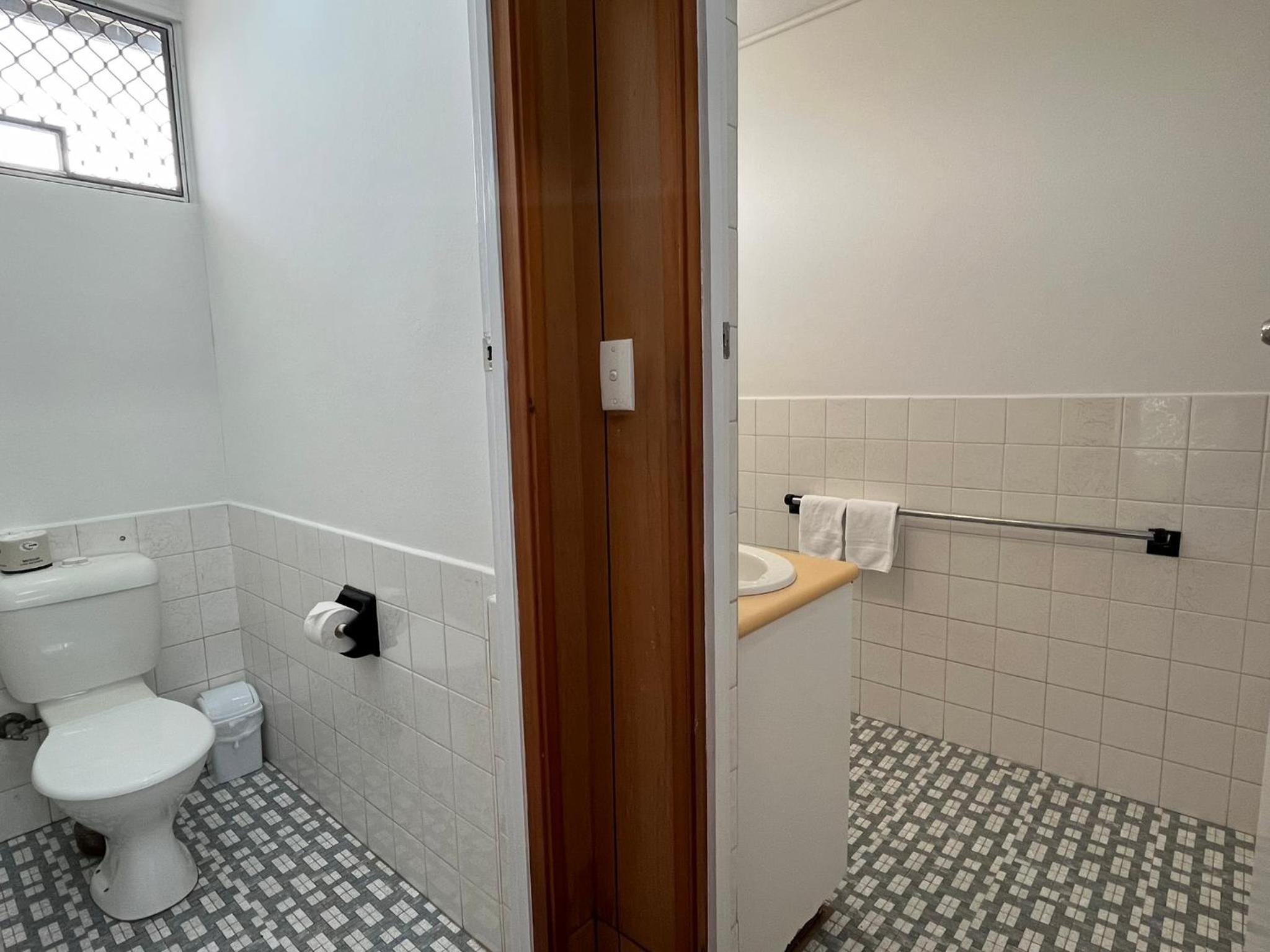 Villa - Photo 3