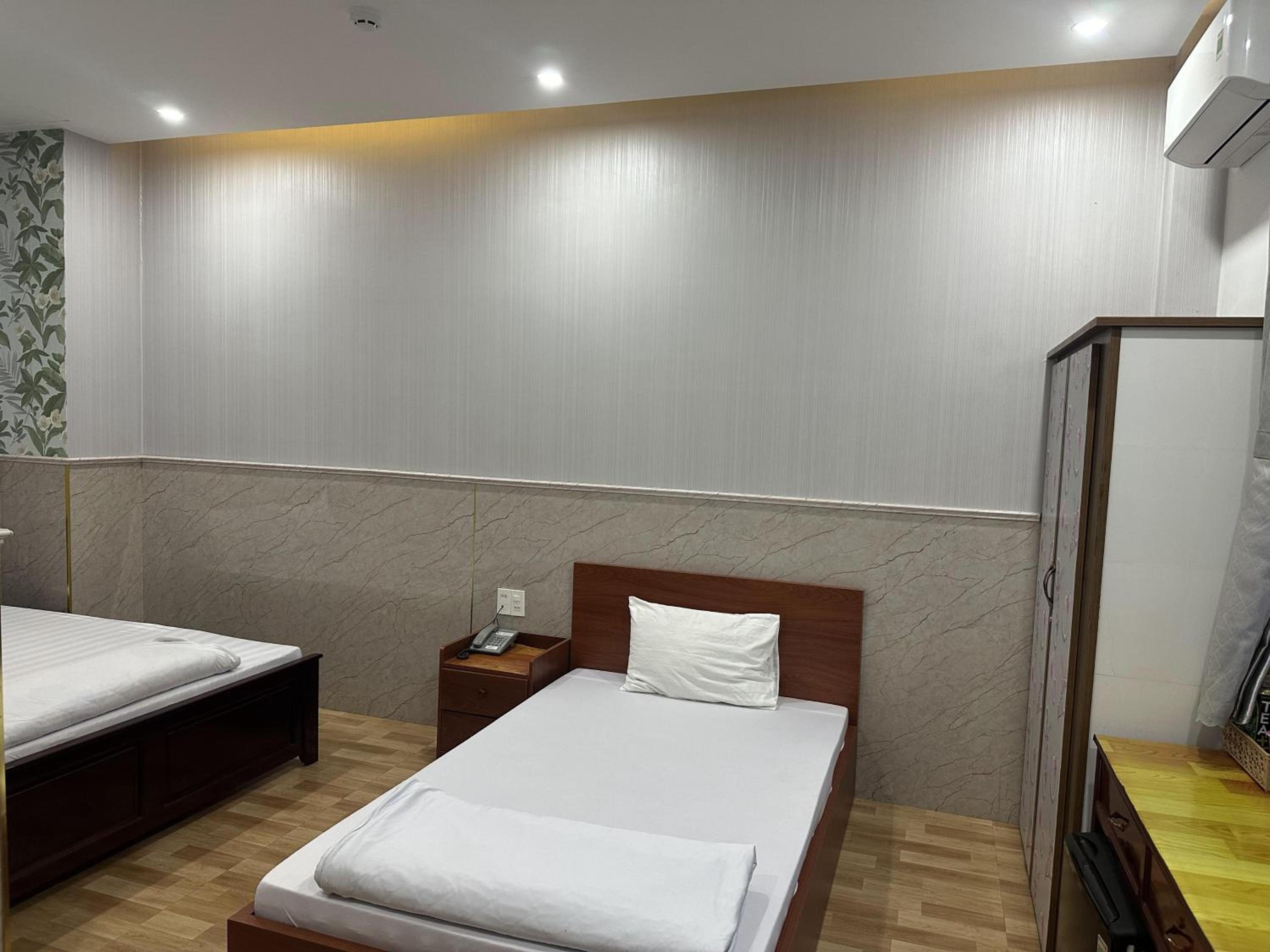 Triple Room with City View