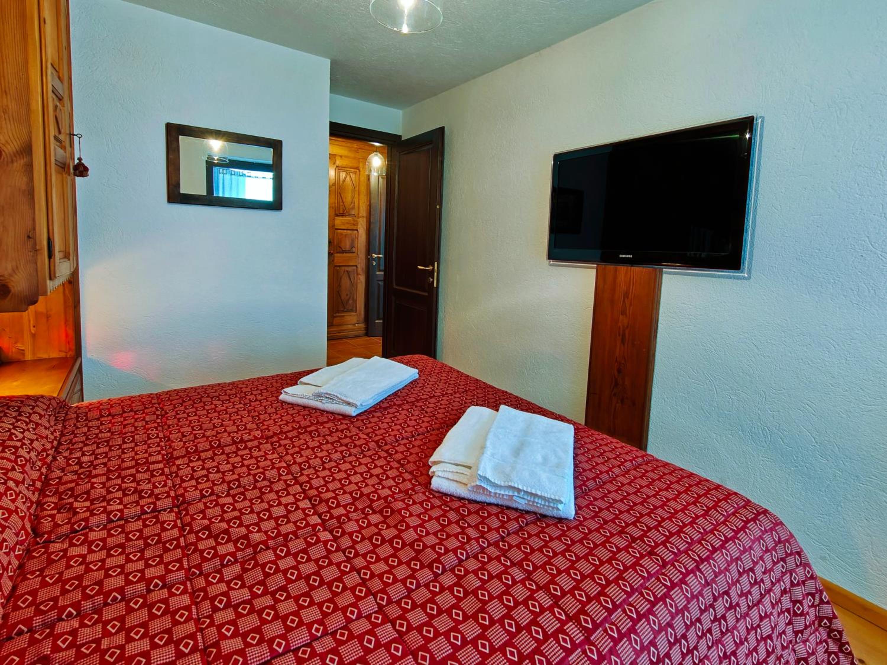 Two-Bedroom Apartment - Photo 10
