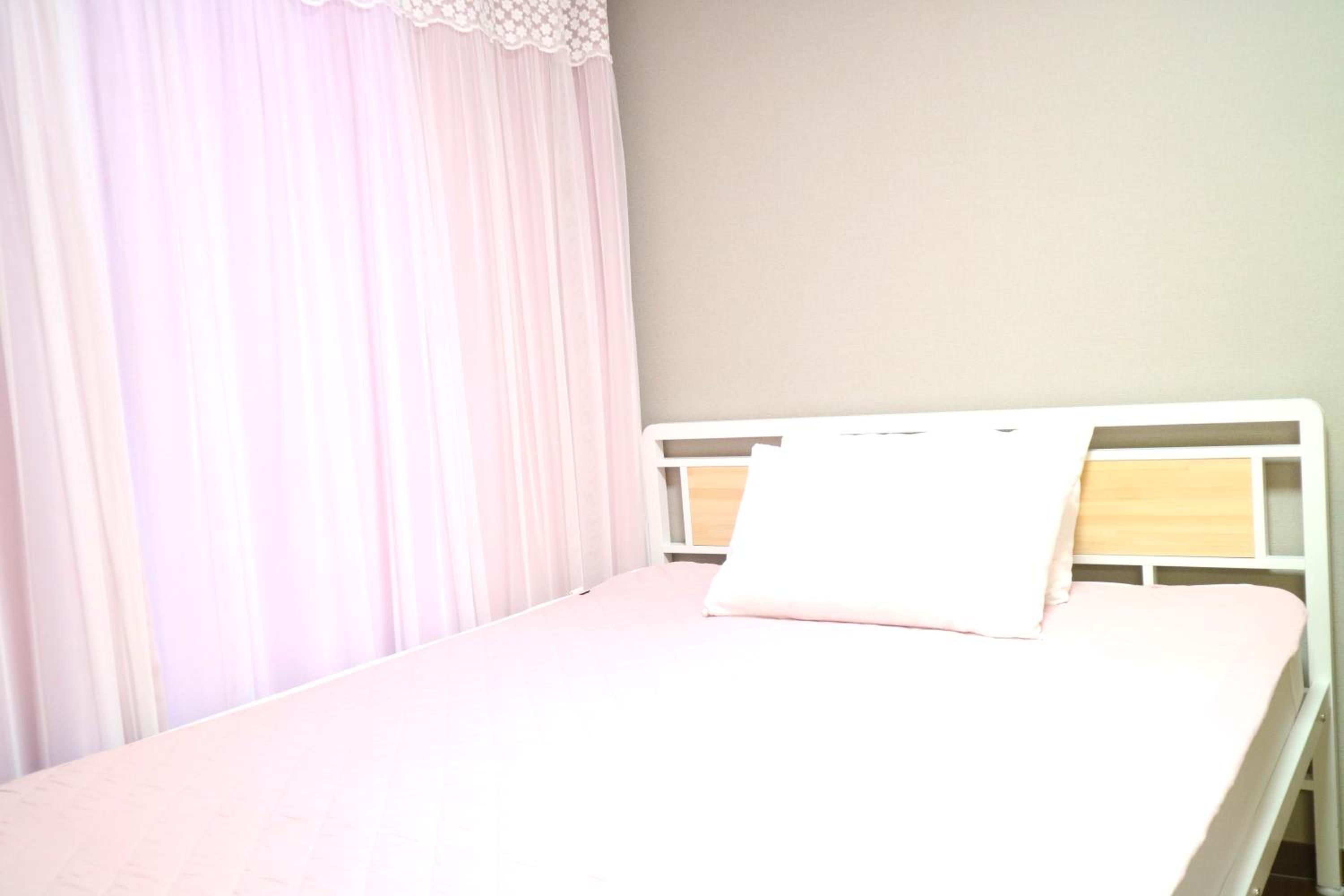 Double Room with Private Bathroom - Photo 26