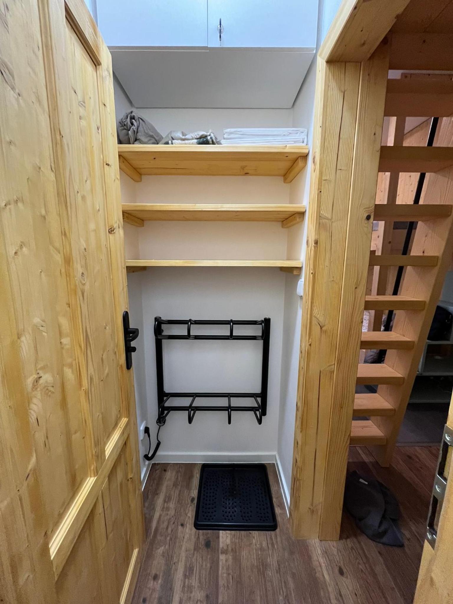 Apartment photo 2