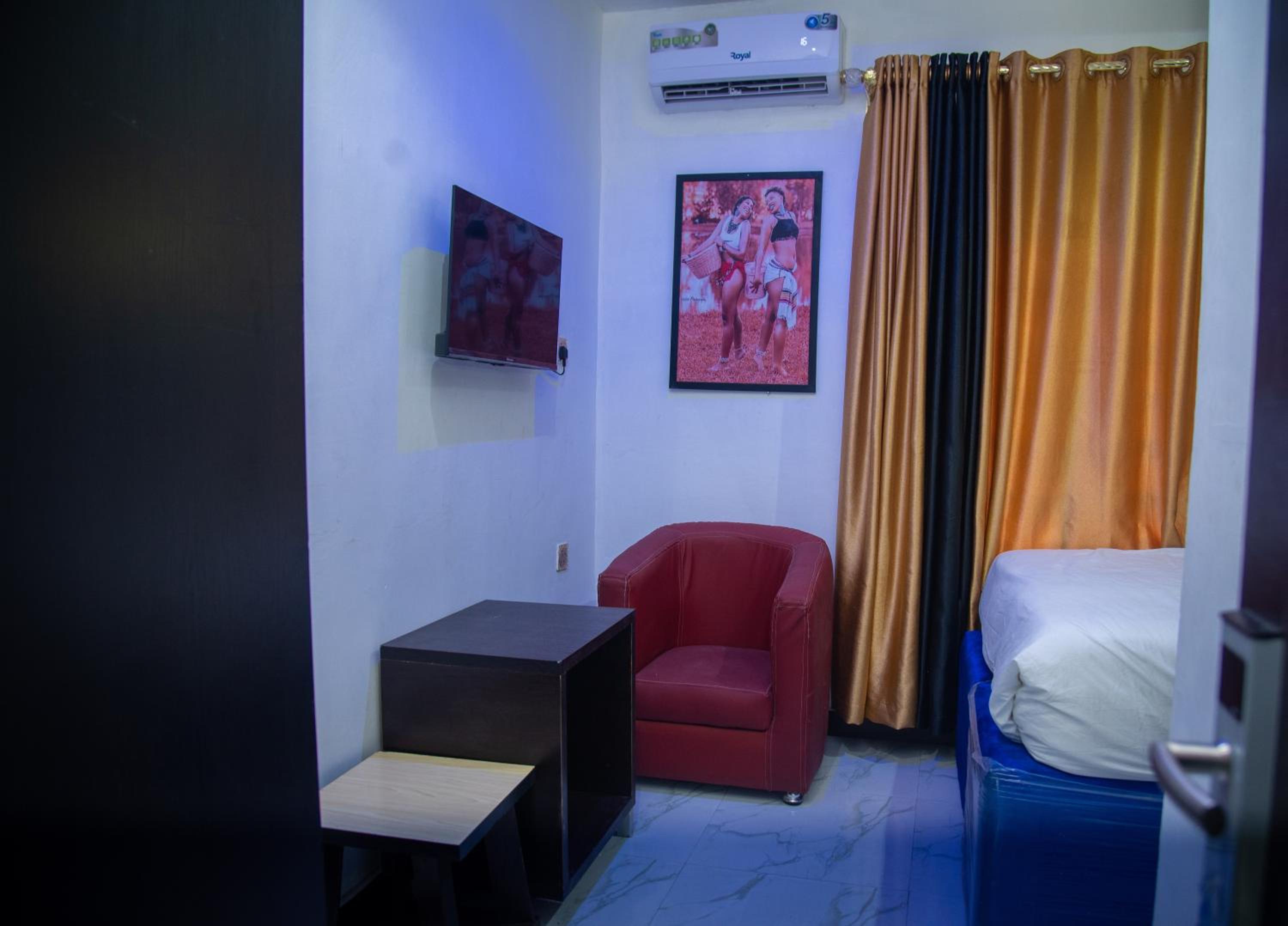 Single Room photo 1
