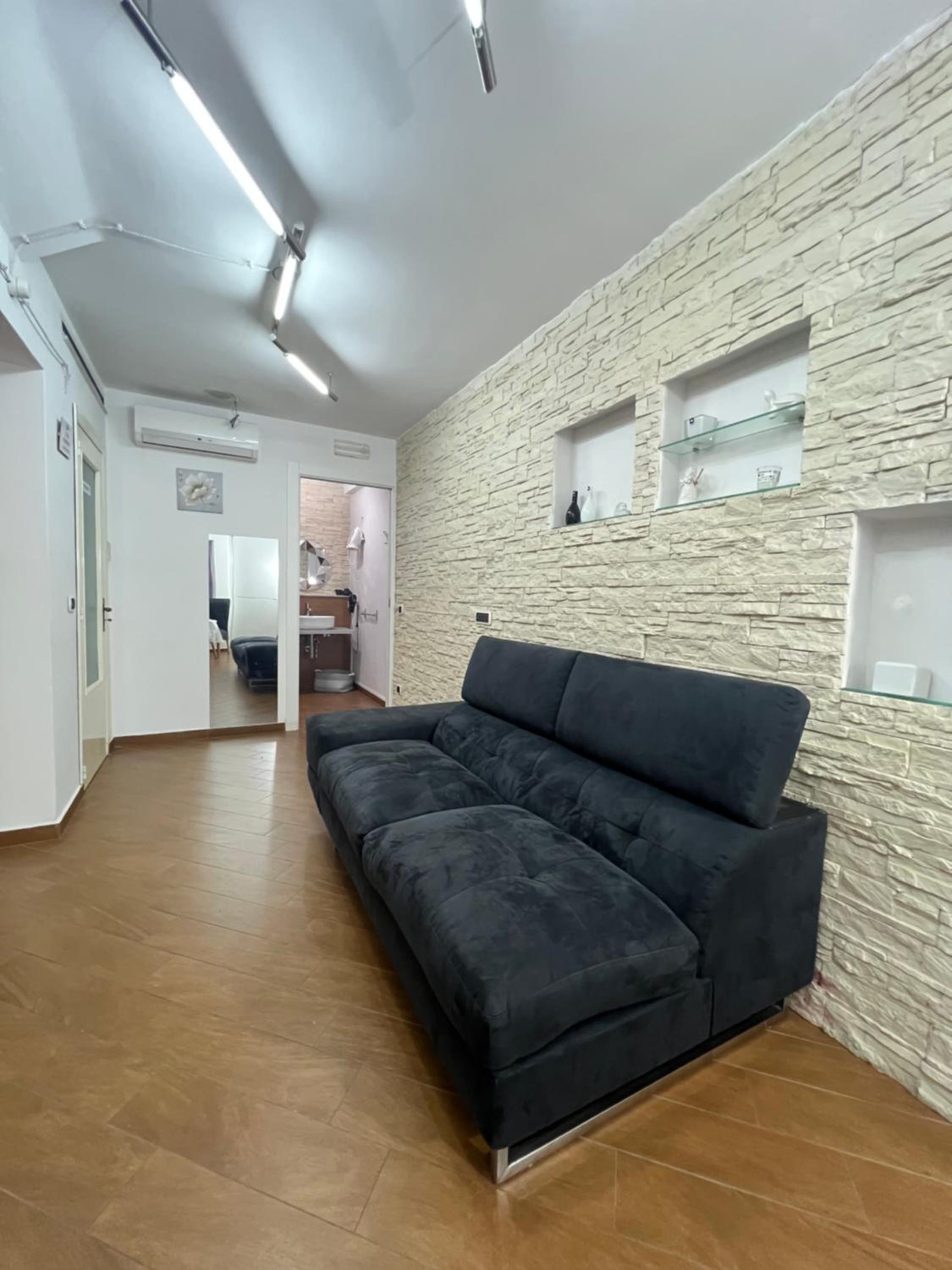 One-Bedroom House photo 3