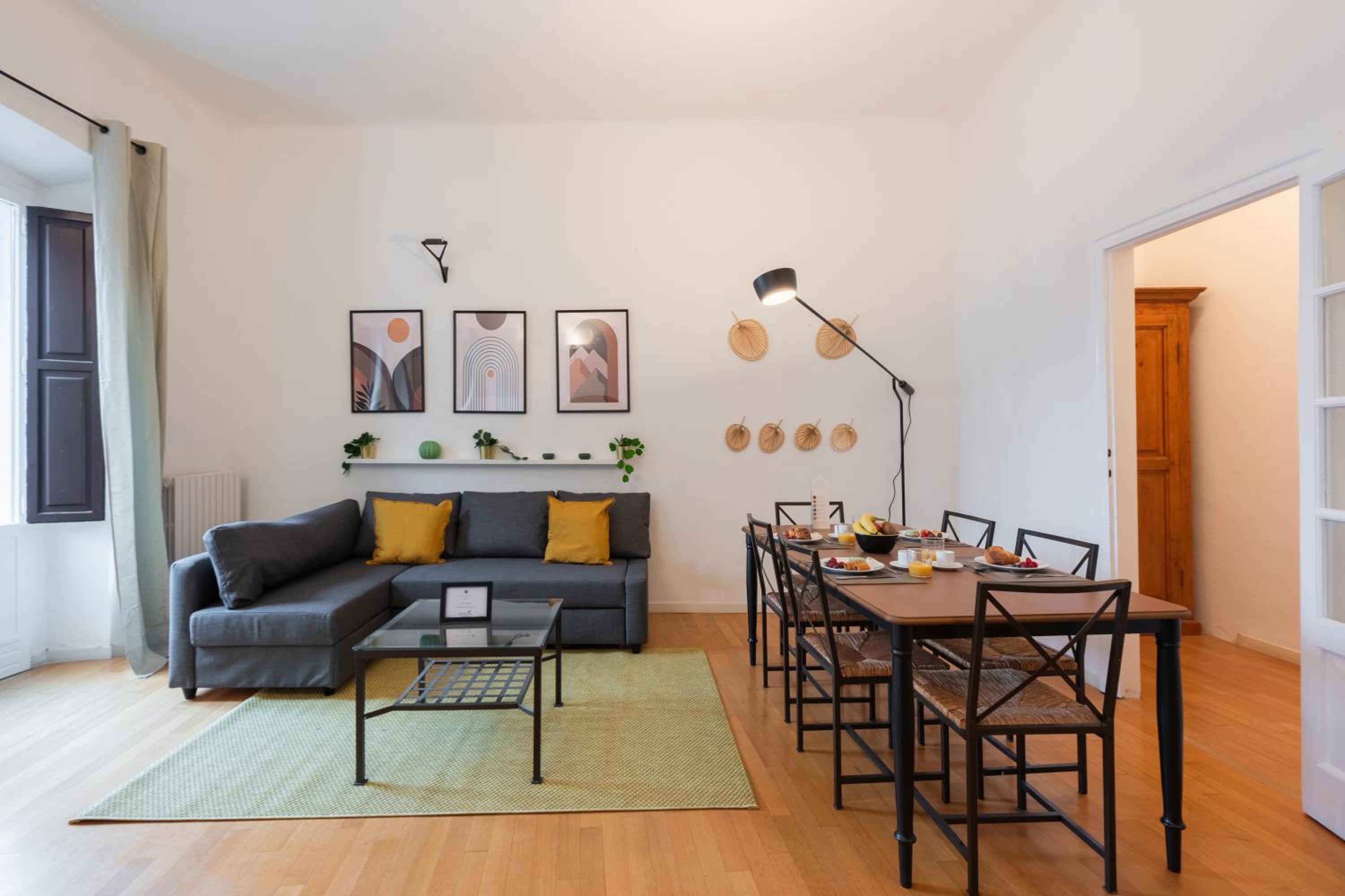 One-Bedroom Apartment