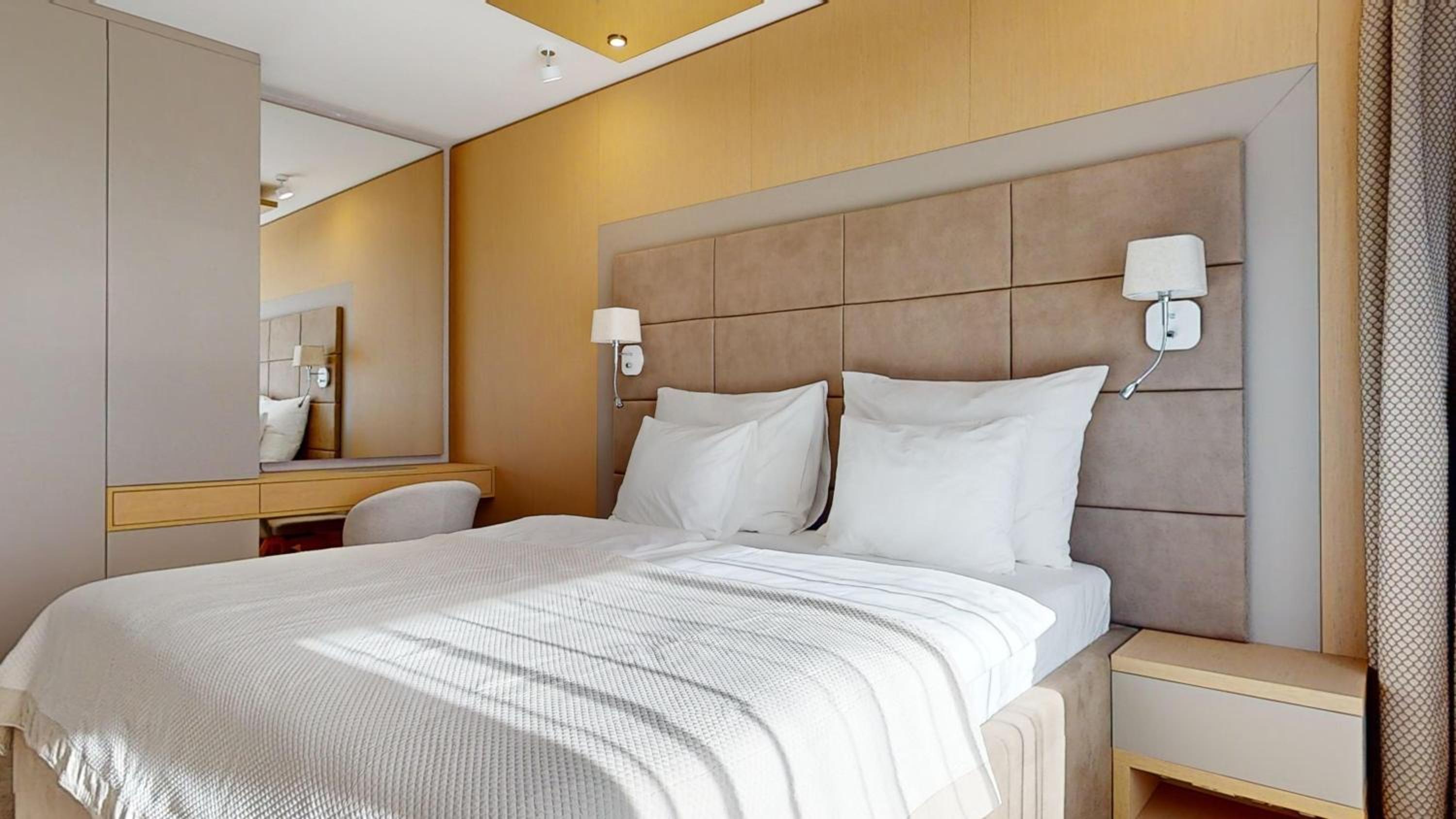 One-Bedroom Apartment with River View - Photo 8