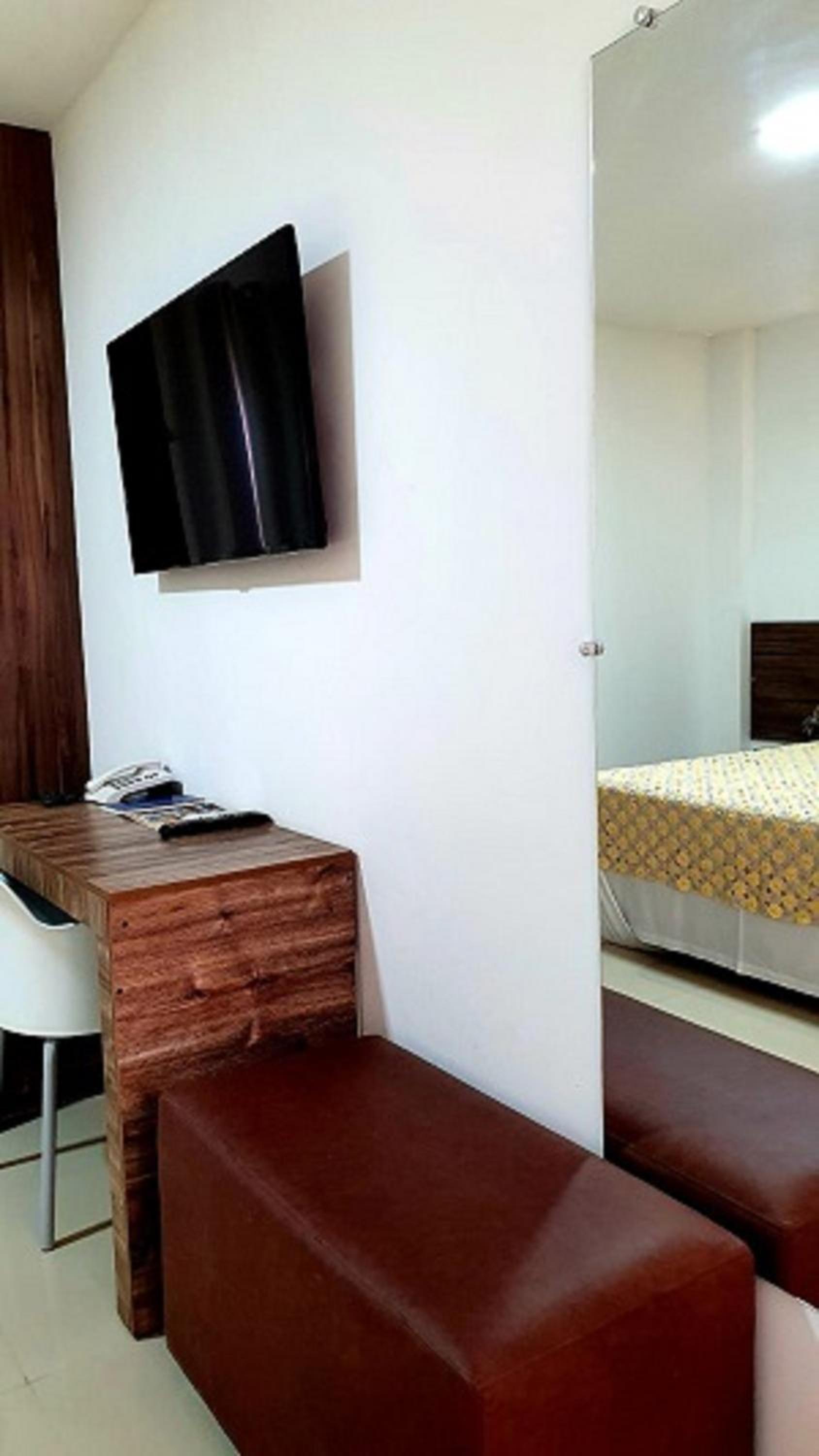 Single Room with Private Bathroom photo 1