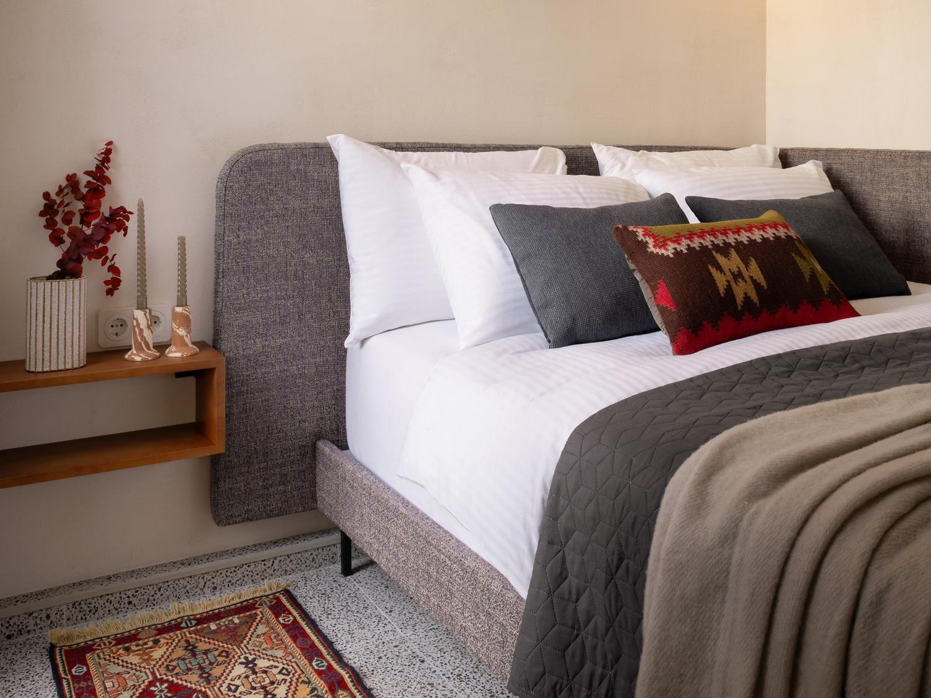 One-Bedroom Standard Apartment