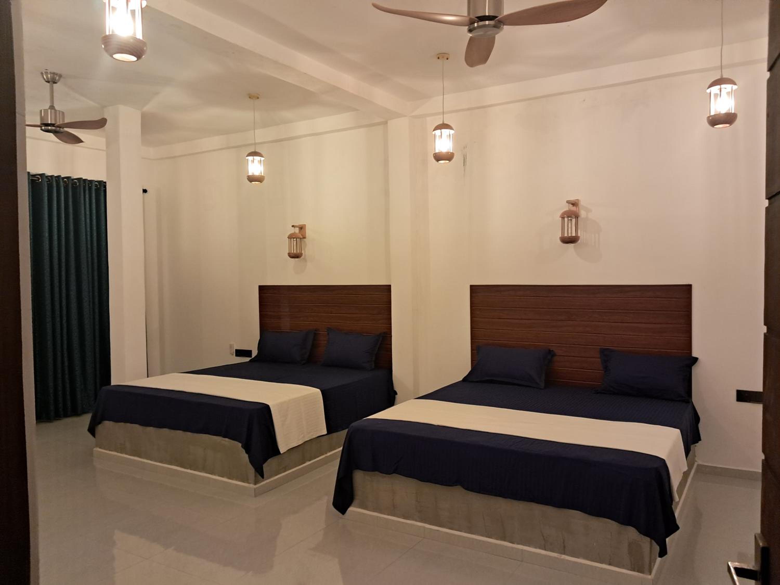 Triple Room with Private Bathroom photo 2