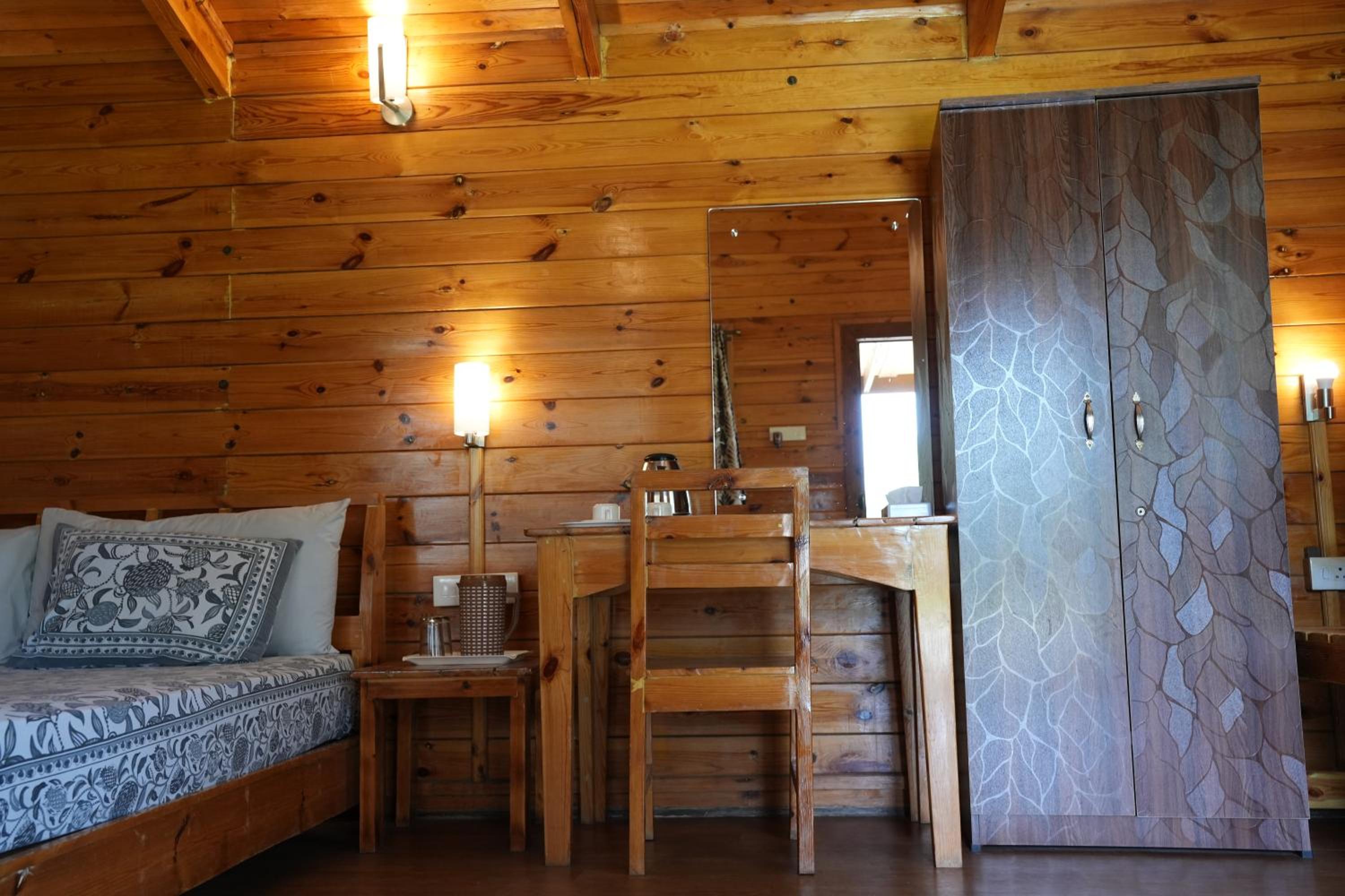 Superior King Room photo 1