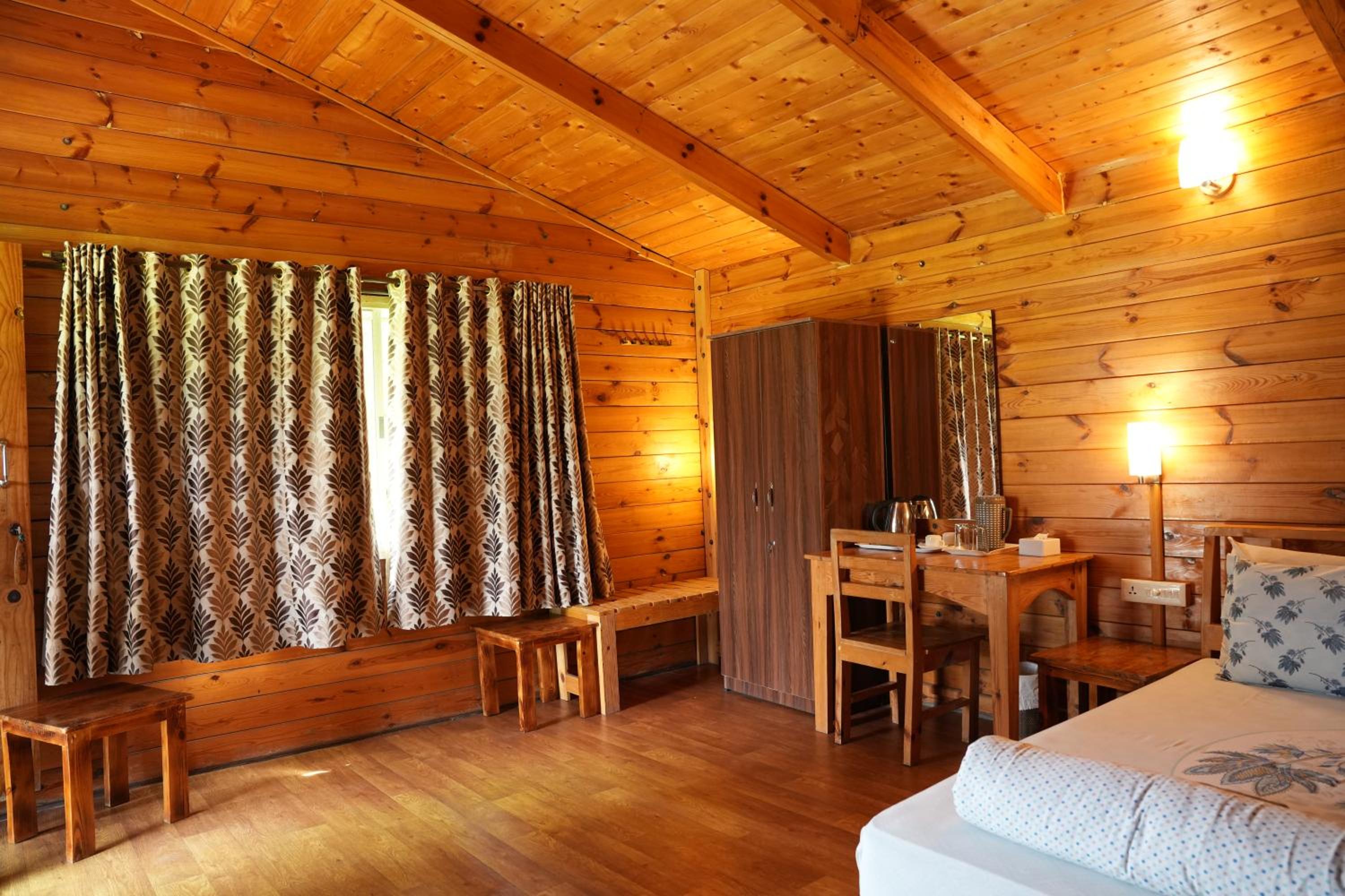 Superior King Room photo 3