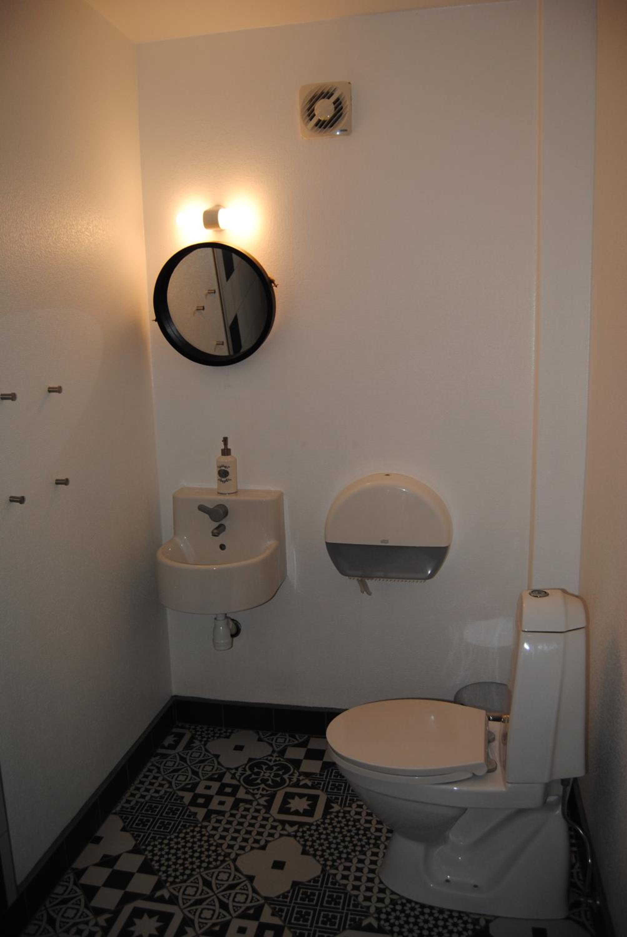 Three-Bedroom Apartment photo 3