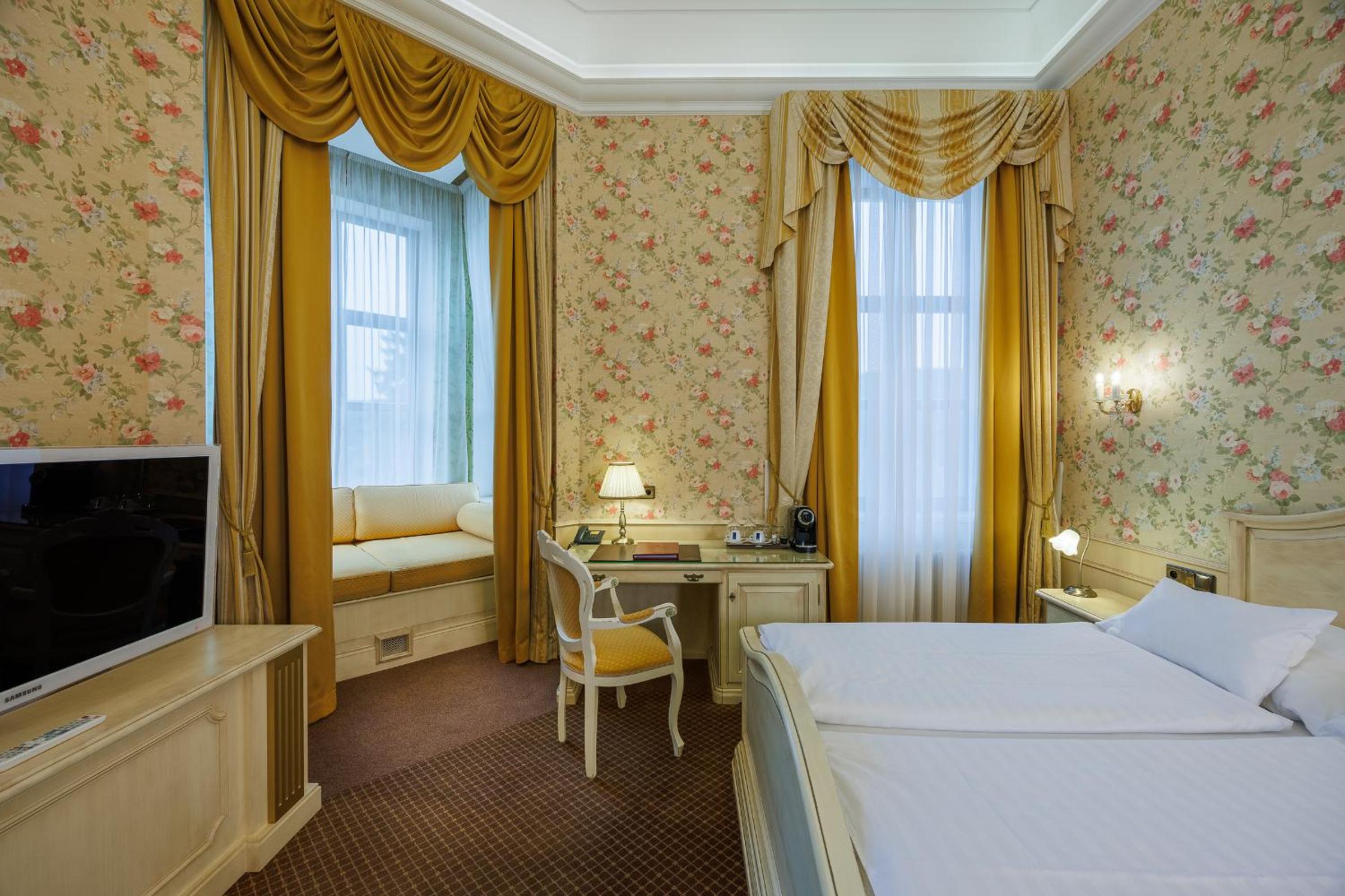 Deluxe Double Room photo 2