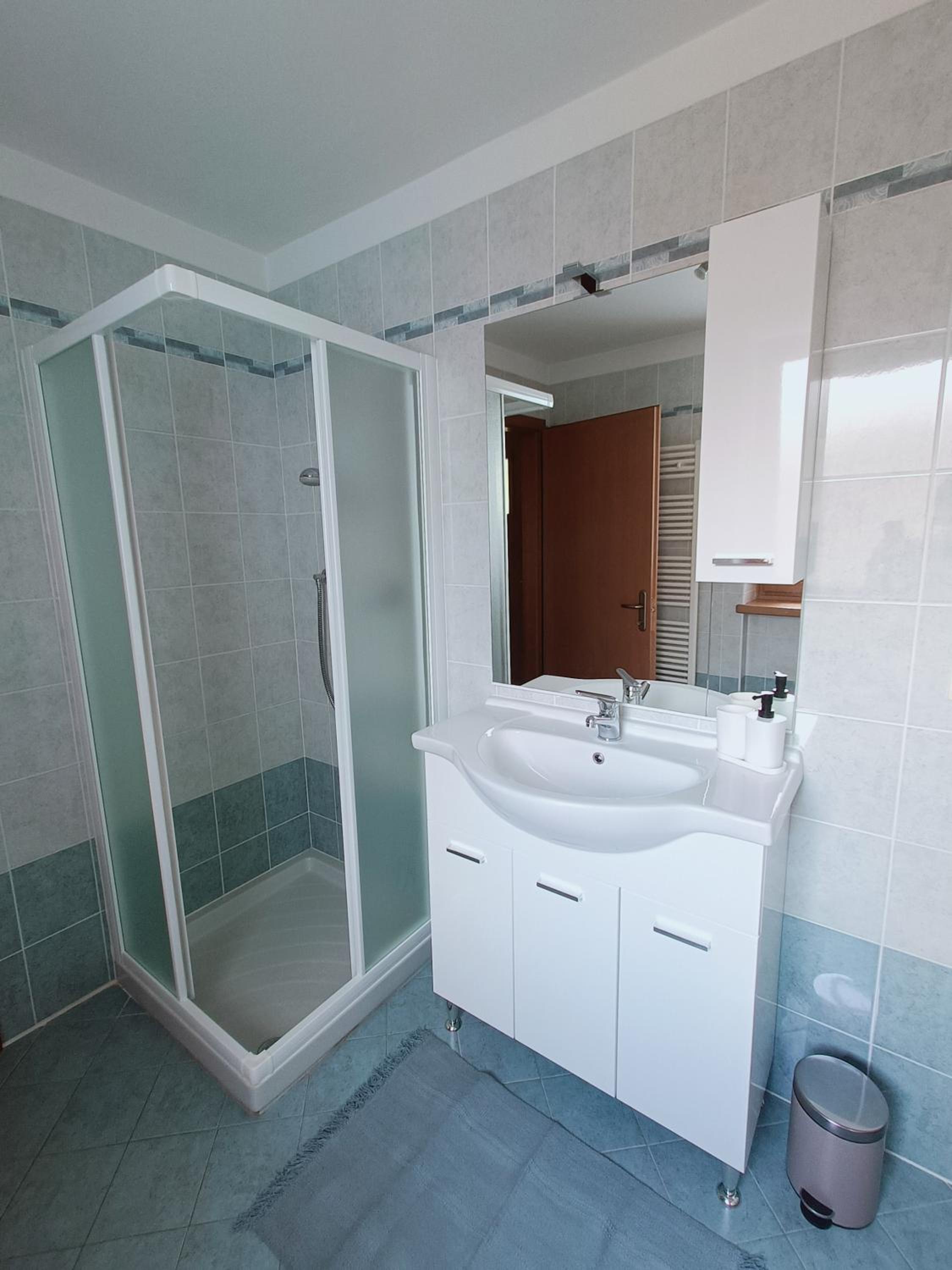 Two-Bedroom House photo 3