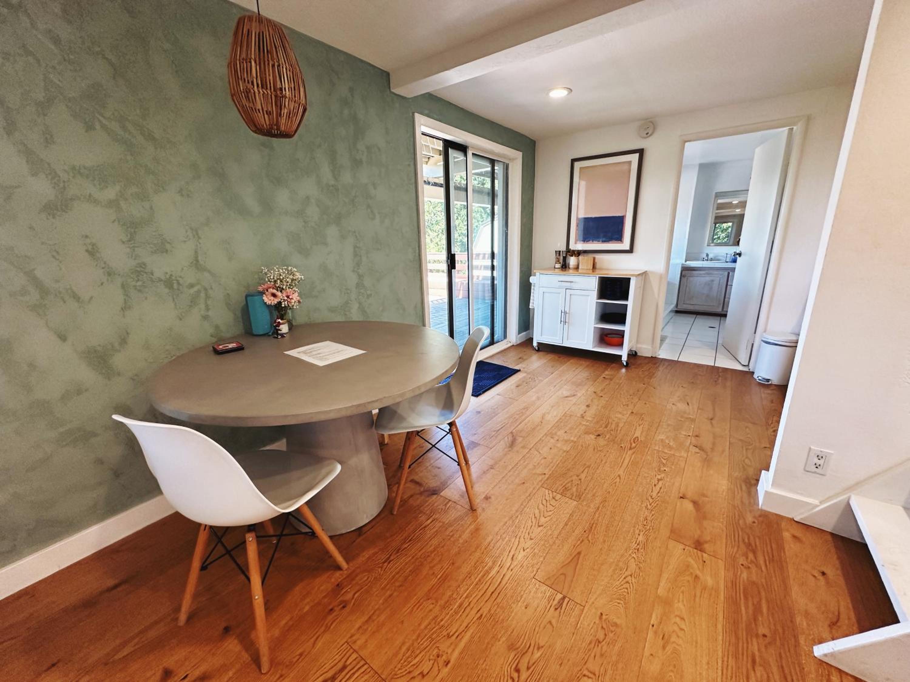 One-Bedroom House photo 3