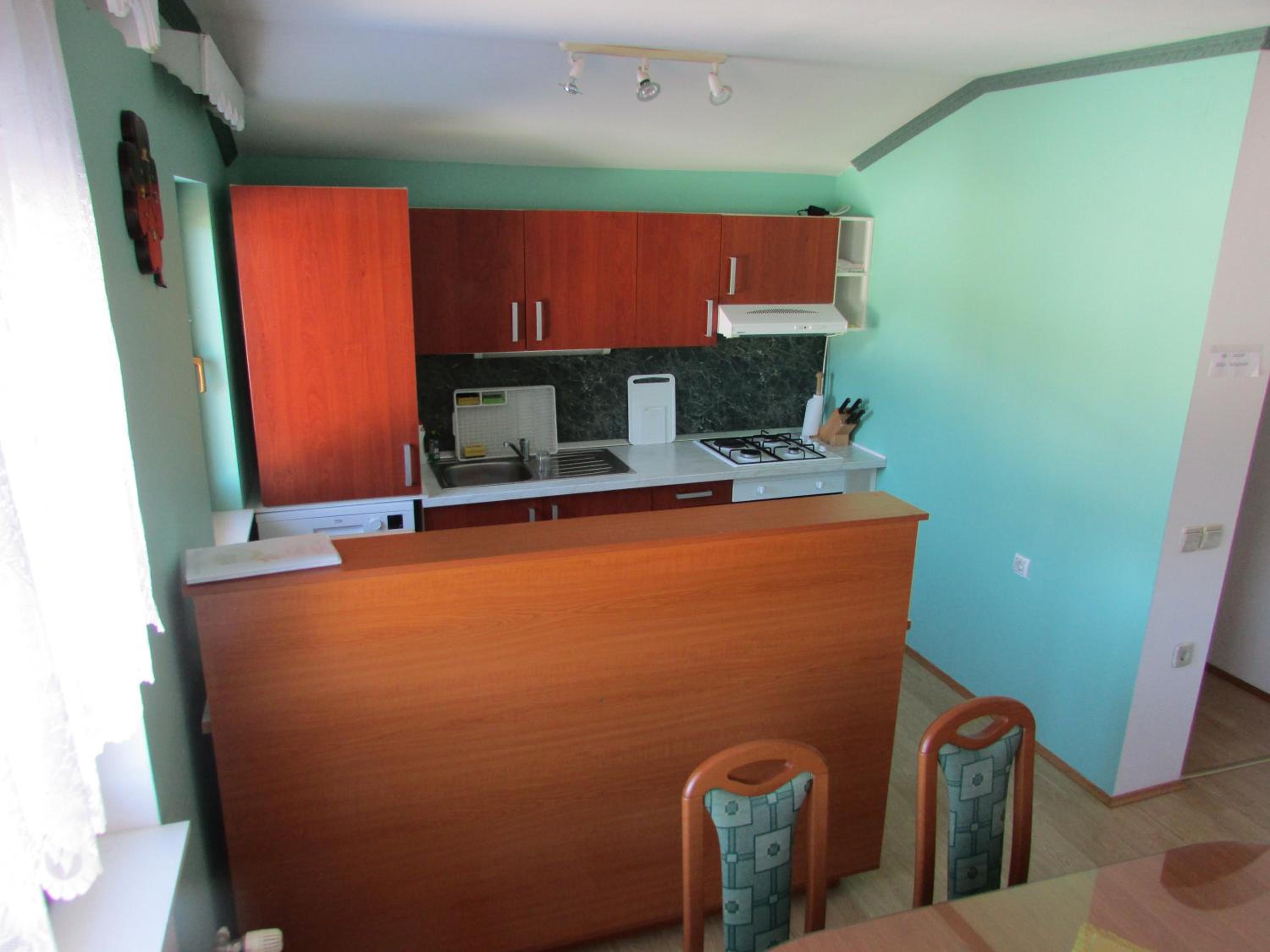 Apartment with Balcony - Photo 18