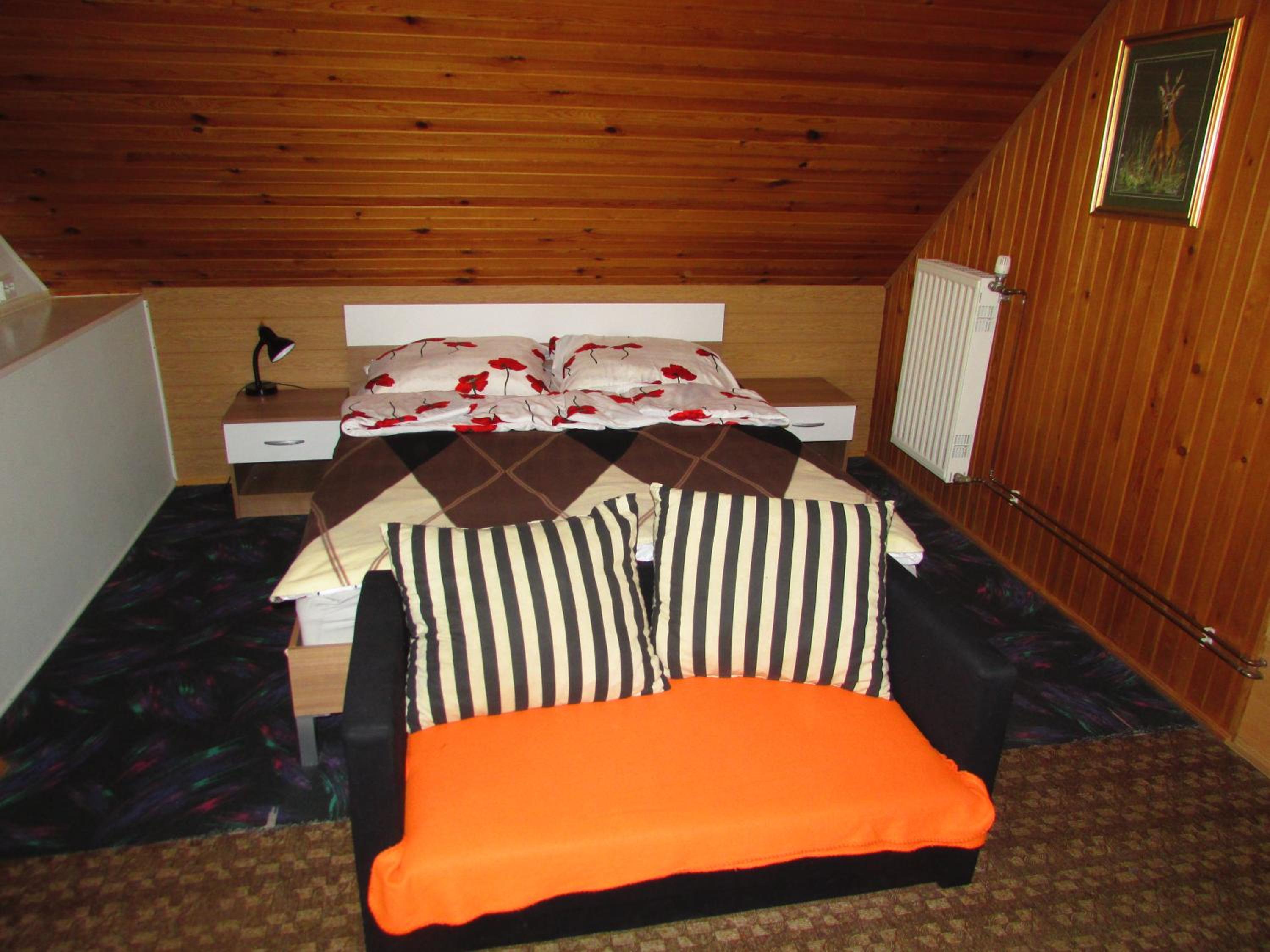One-Bedroom Apartment - Photo 1