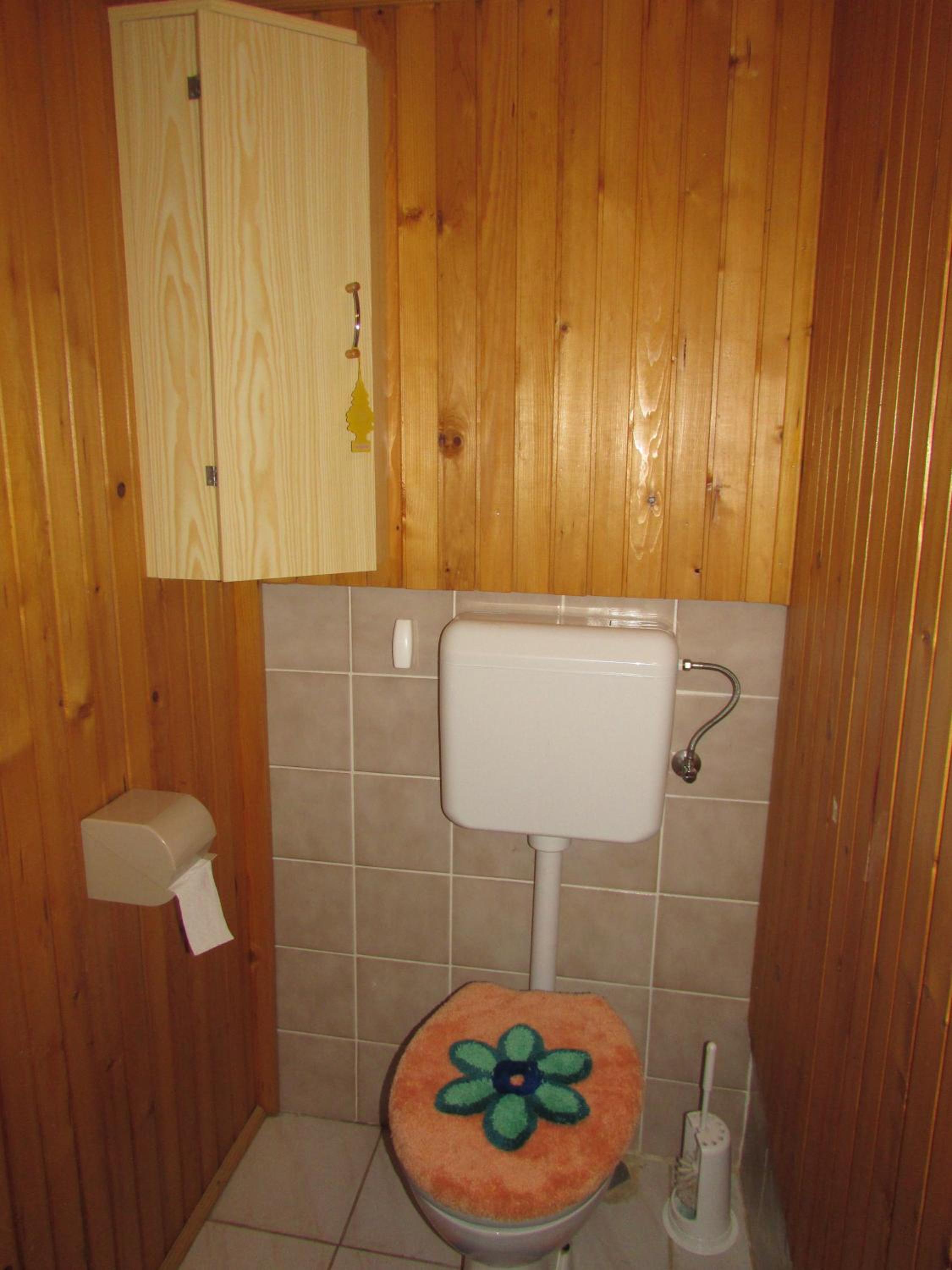 One-Bedroom Apartment - Photo 6