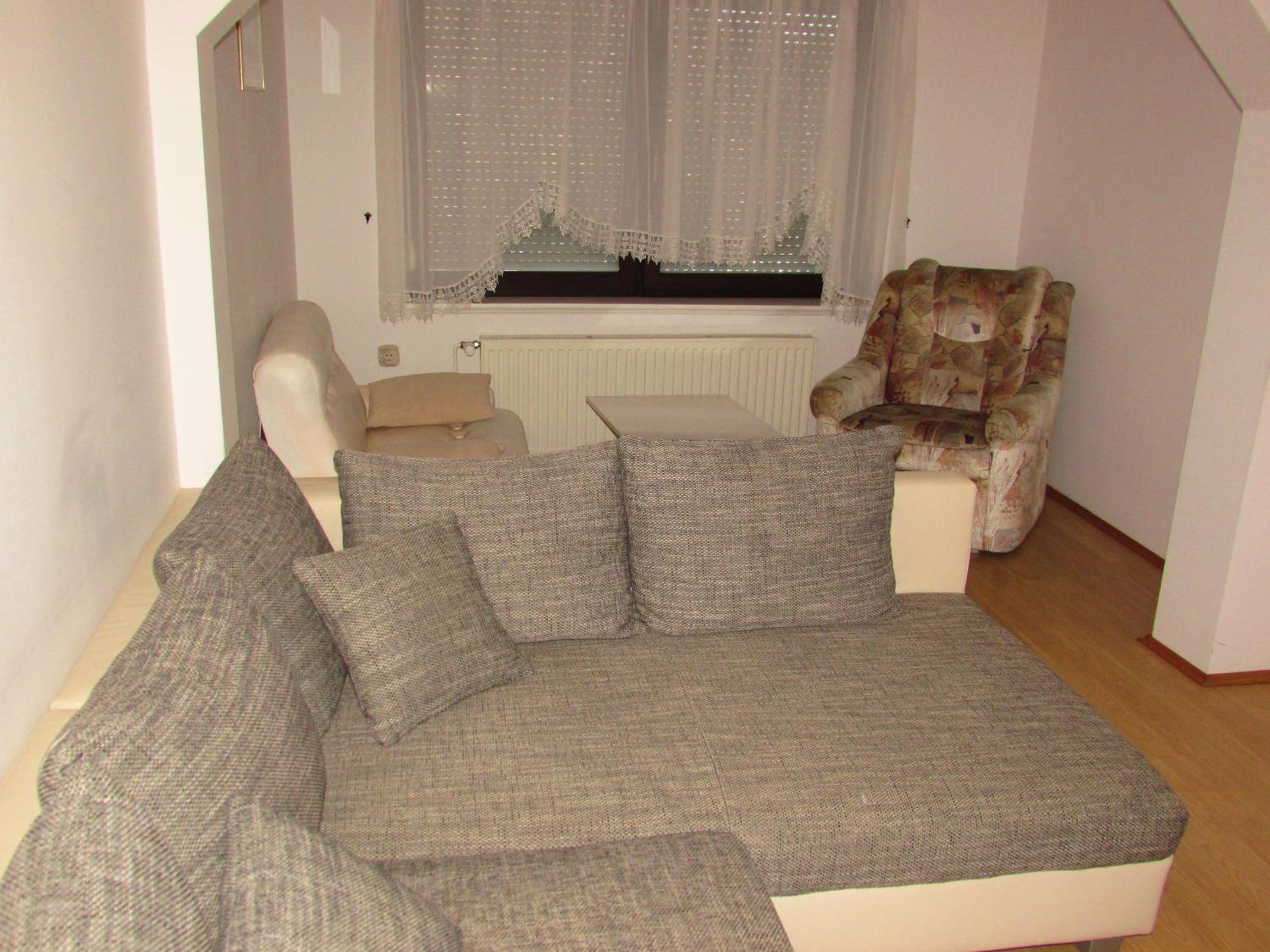 Apartment with Balcony - Photo 11