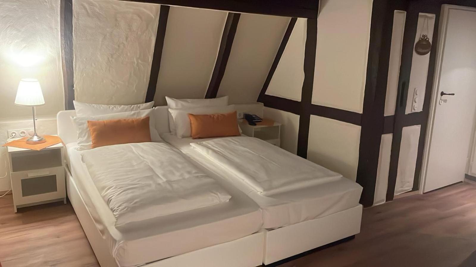 Double Room - Photo 3