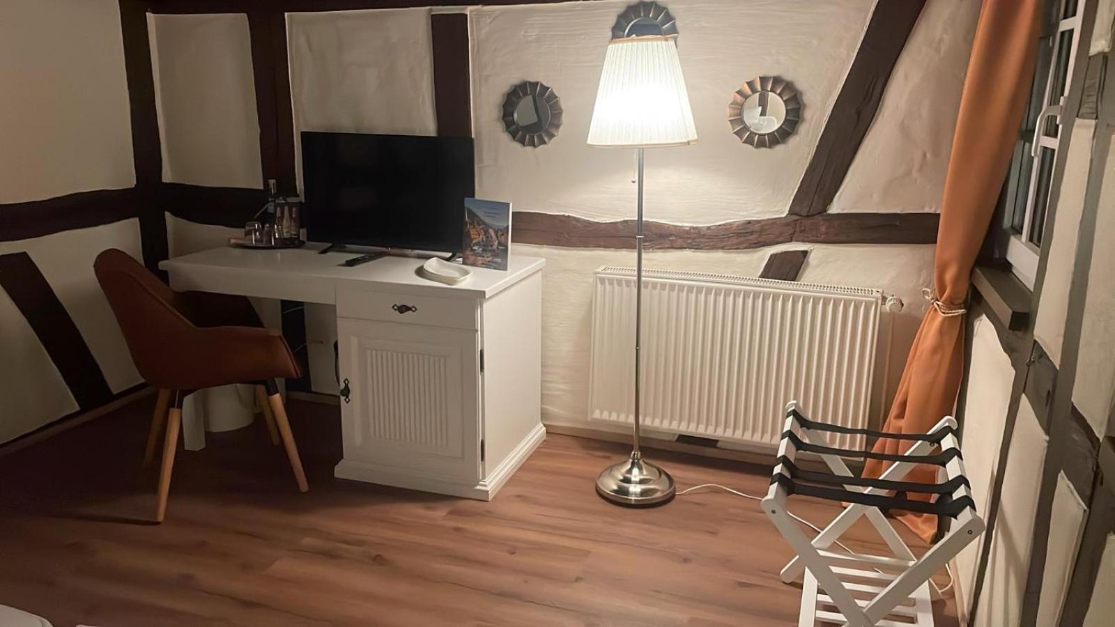 Double Room - Photo 7