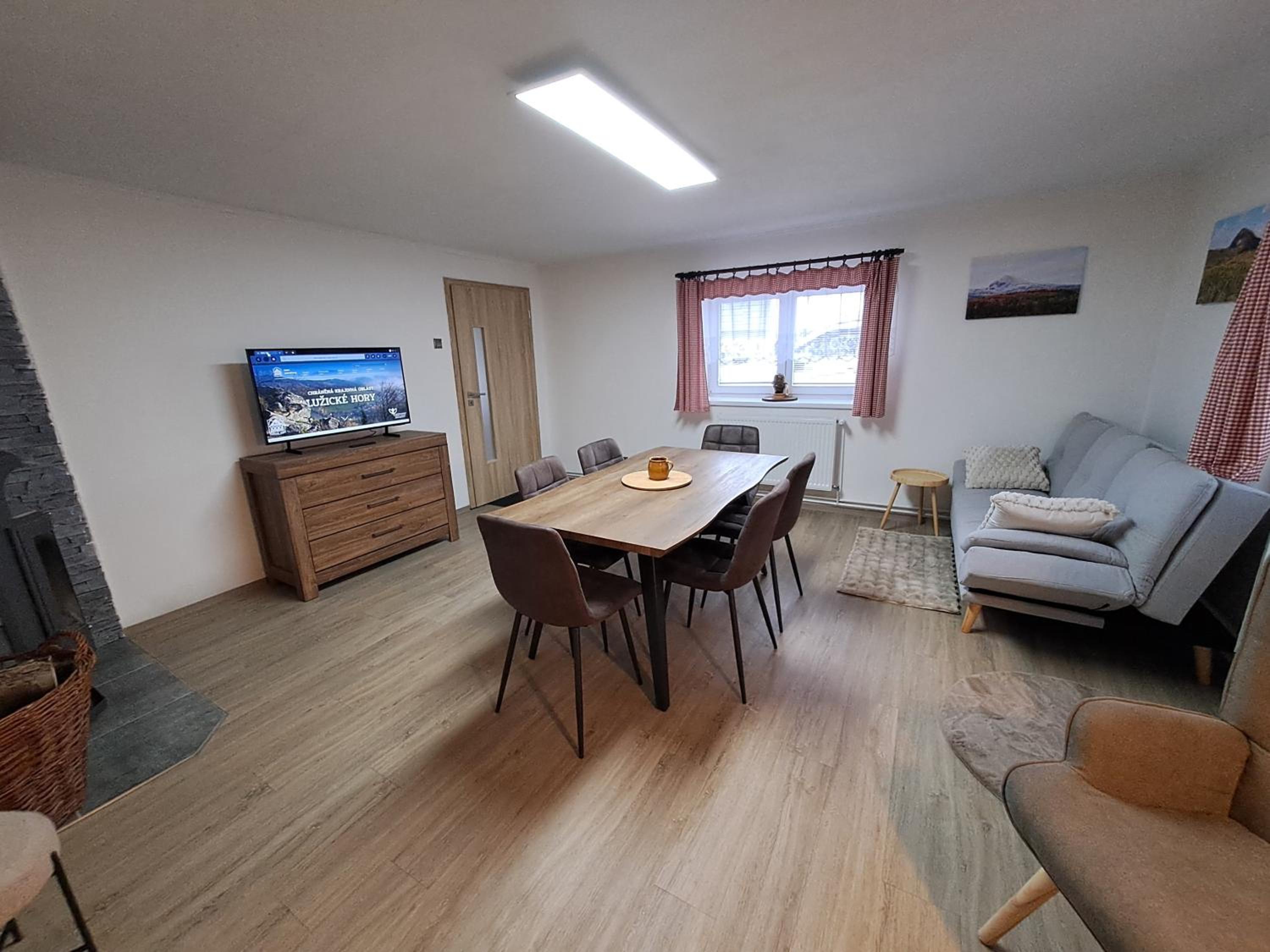 Two-Bedroom House photo 3